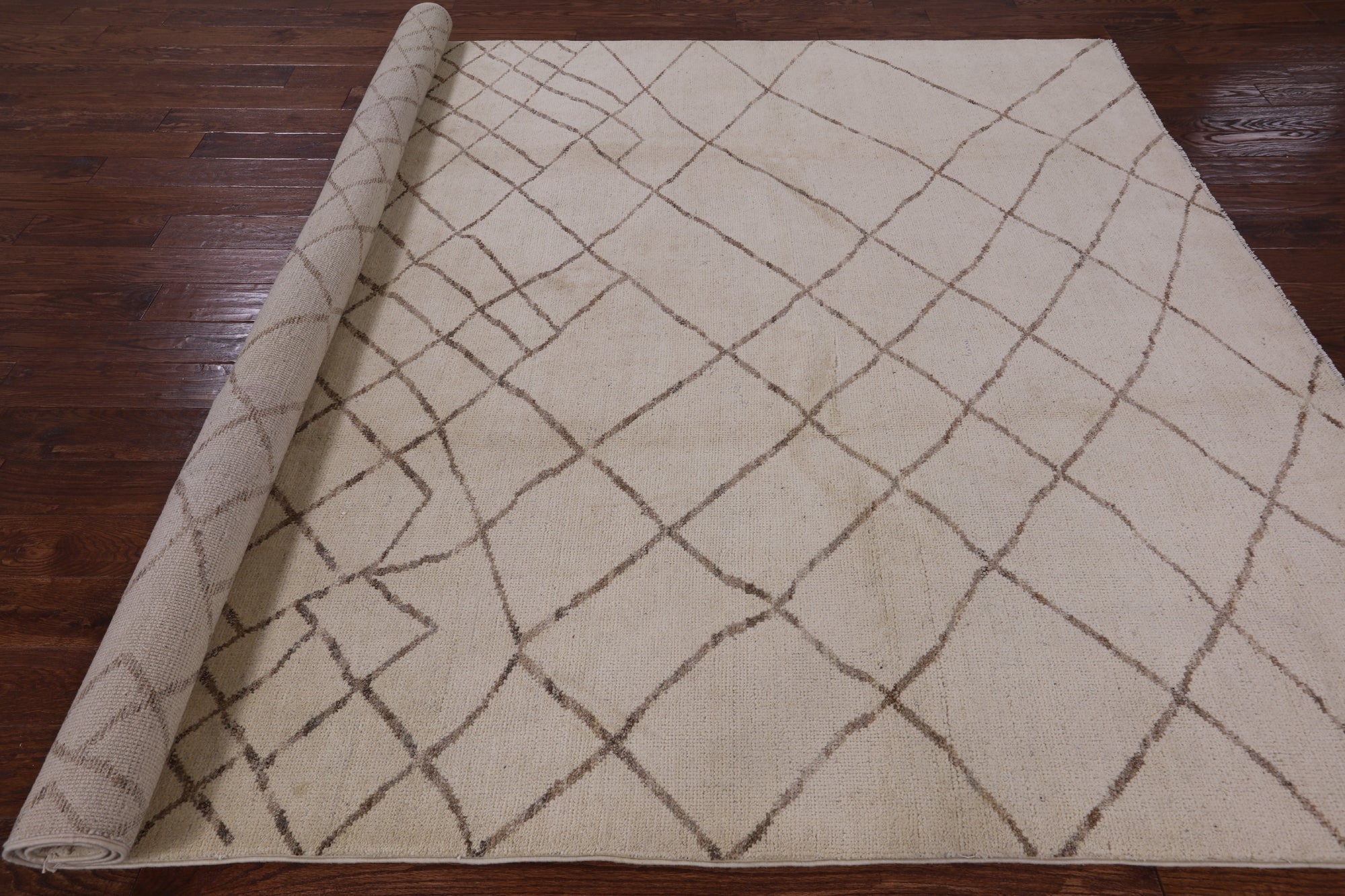 Ivory Moroccan Handmade Wool Area Rug - 7' 10" X 10' 3" - Golden Nile