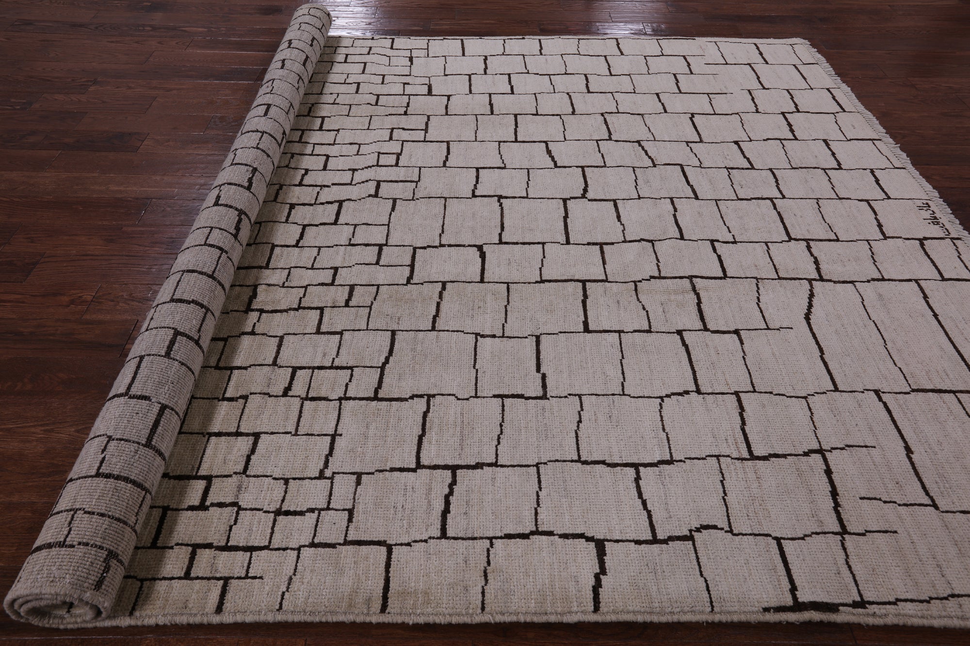 Ivory Signed Moroccan Hand Knotted Area Rug - 8' 1" X 10' 1" - Golden Nile