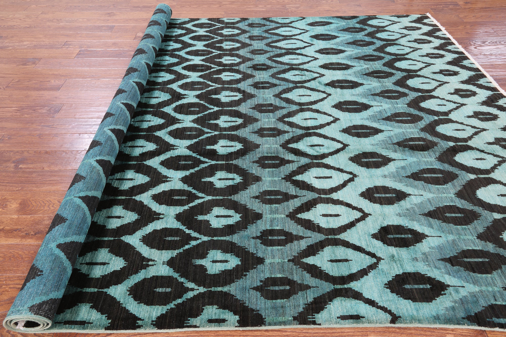 Ikat Handmade Wool Area Rug - 7' 9" X 10' 0" - Golden Nile