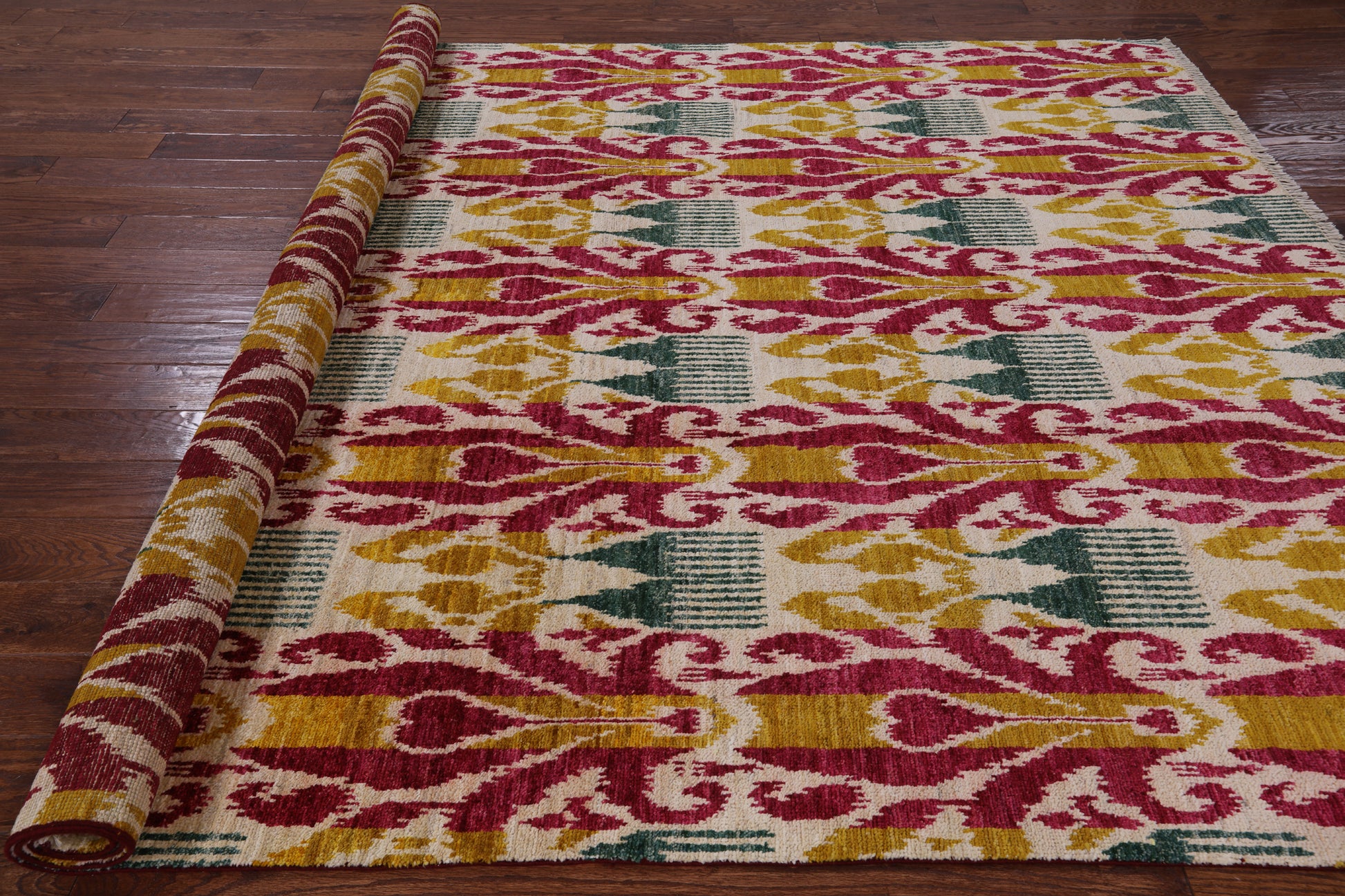 Ikat Hand Knotted Wool Area Rug - 7' 10" X 10' 5" - Golden Nile