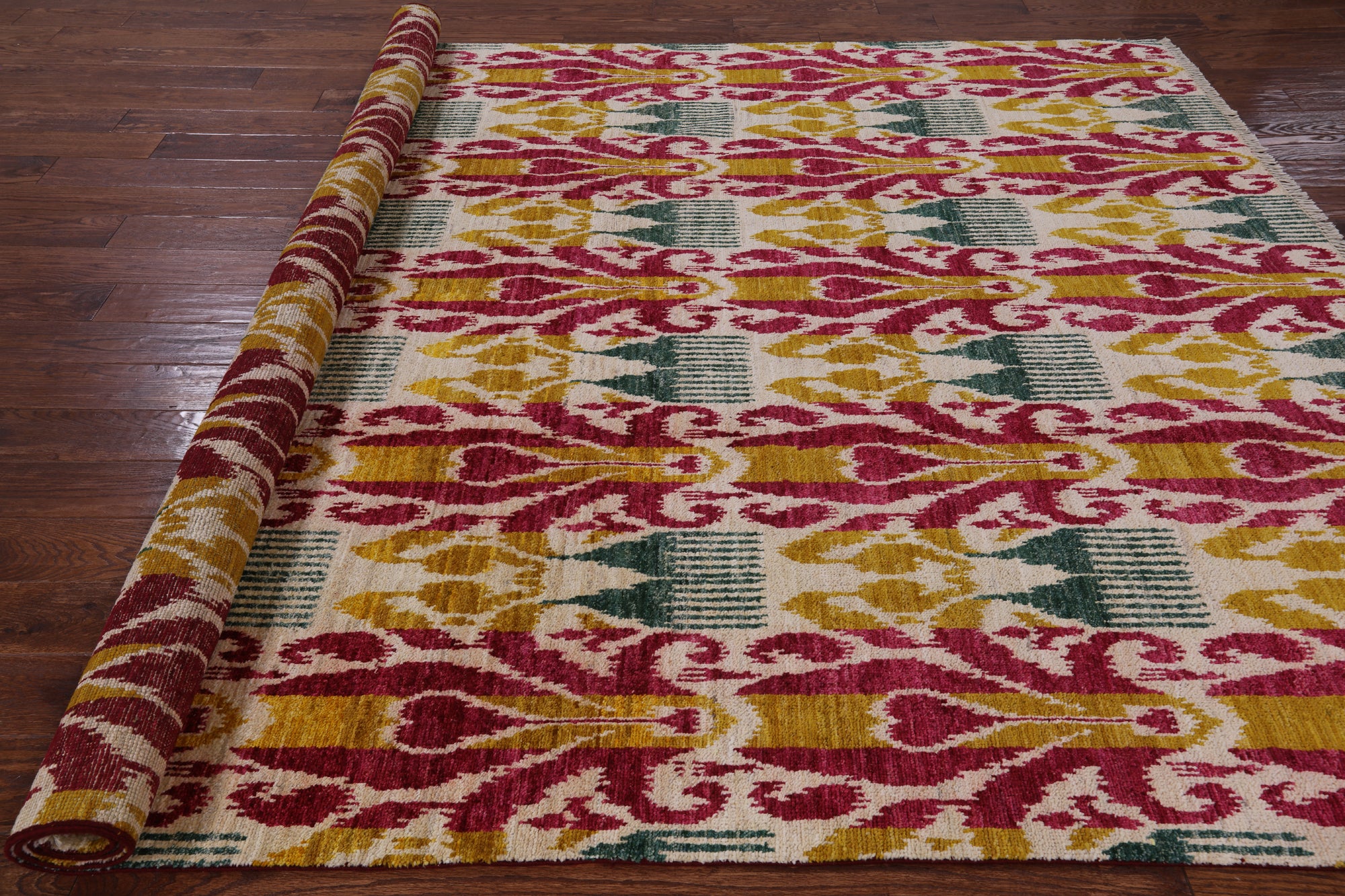 Ikat Hand Knotted Wool Area Rug - 7' 10" X 10' 5" - Golden Nile