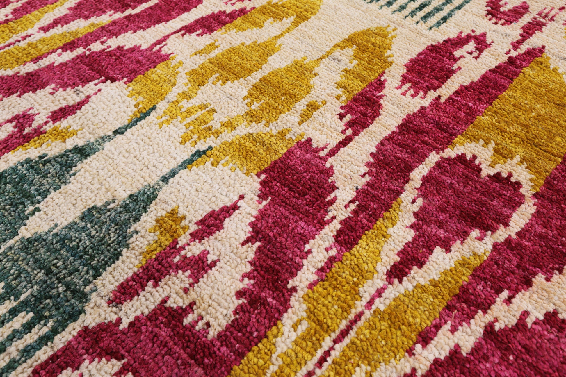 Ikat Hand Knotted Wool Area Rug - 7' 10" X 10' 5" - Golden Nile