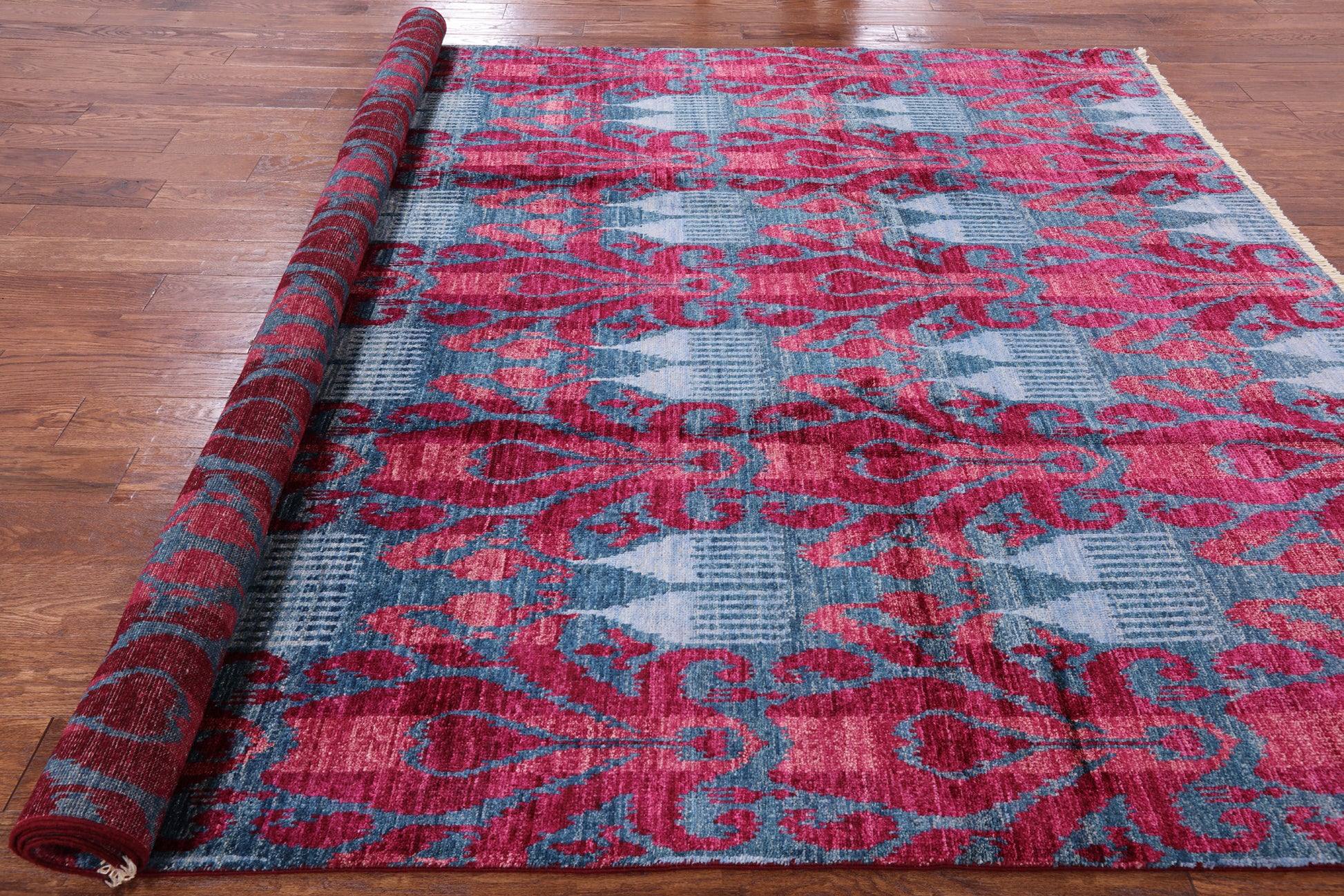 Ikat Hand Knotted Area Rug - 7' 10" X 9' 10" - Golden Nile