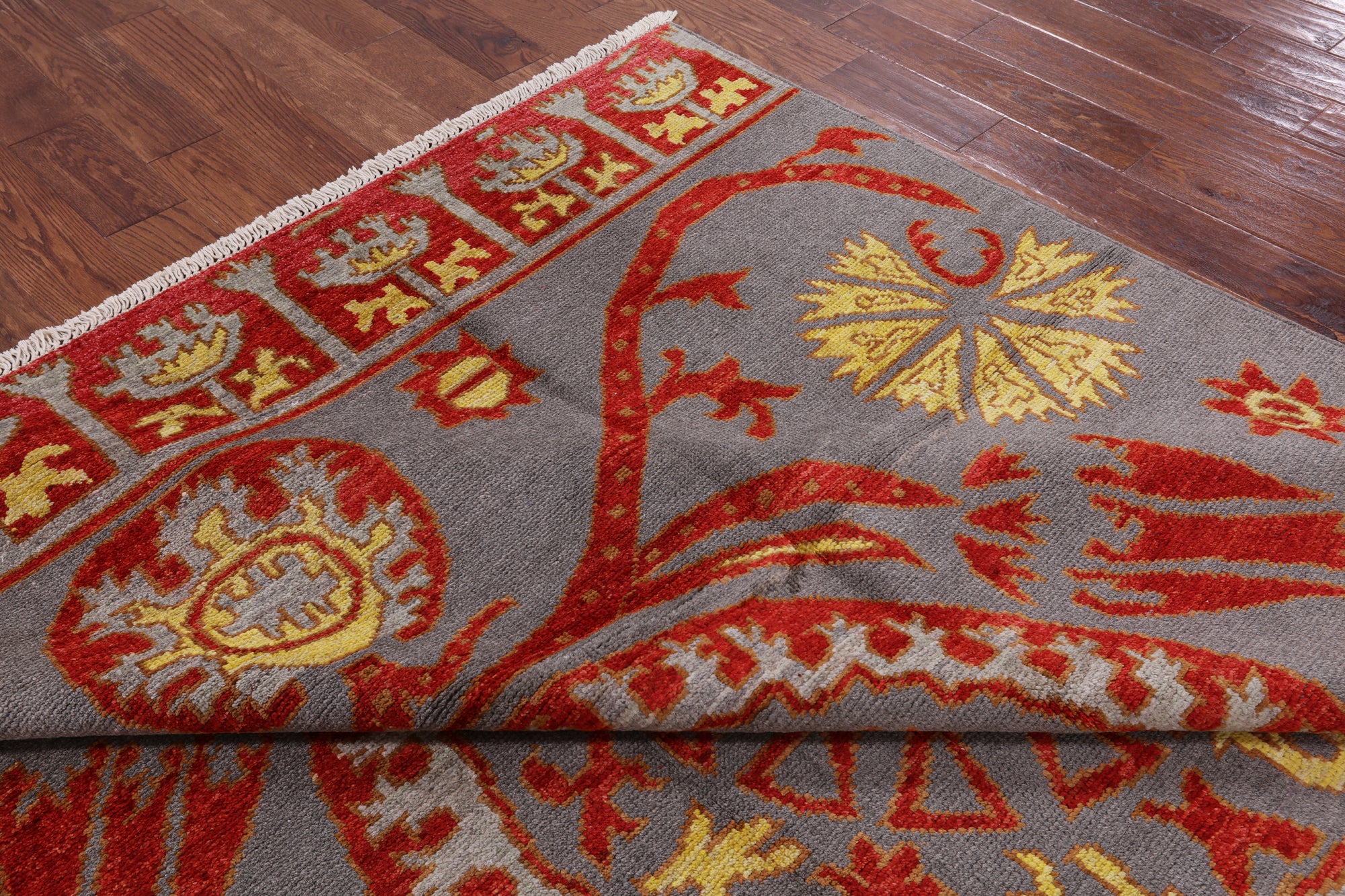 Grey Ikat Handmade Wool Area Rug - 7' 10" X 9' 10" - Golden Nile