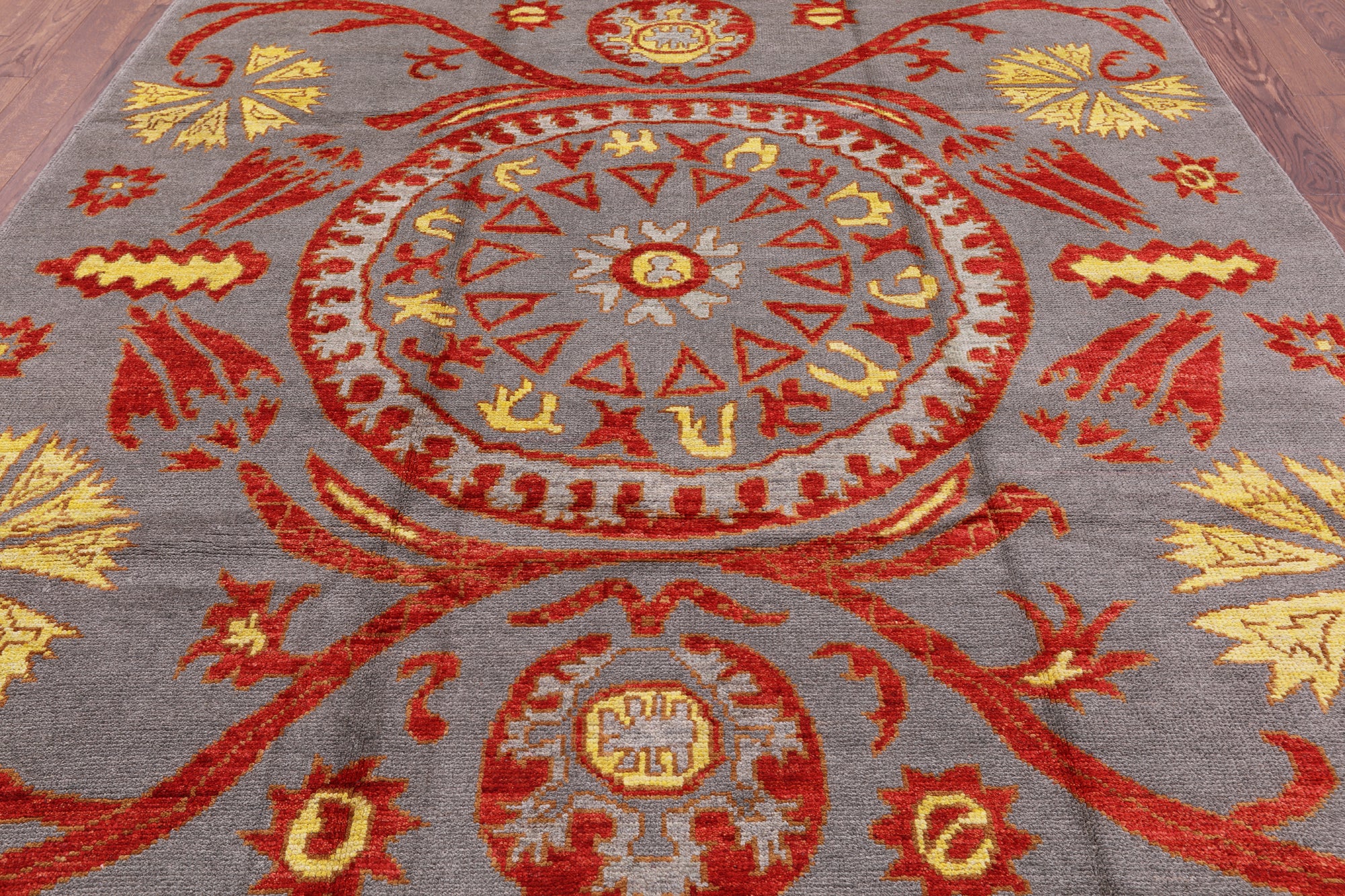 Grey Ikat Handmade Wool Area Rug - 7' 10" X 9' 10" - Golden Nile
