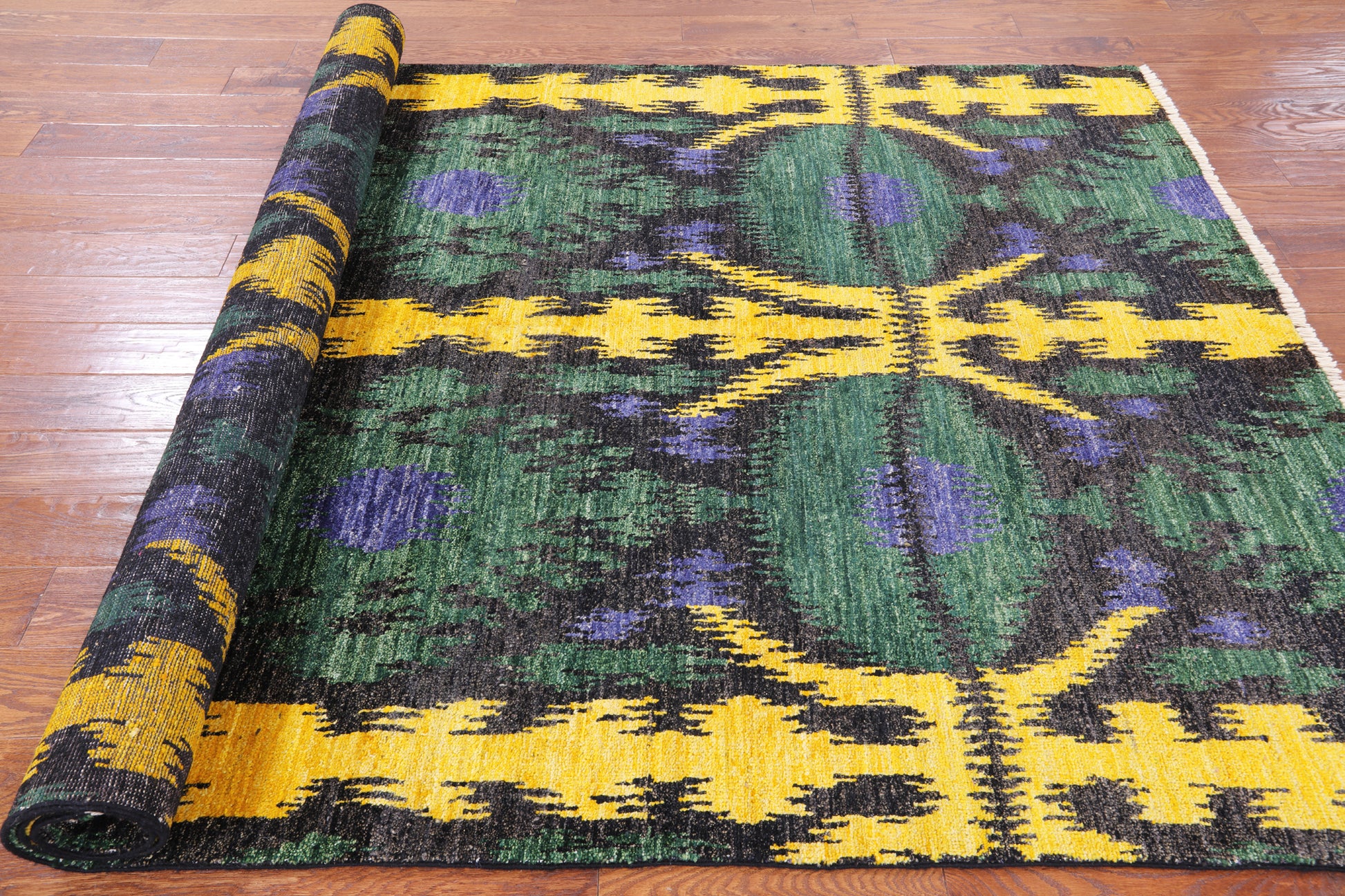 Ikat Hand Knotted Wool Area Rug - 6' 1" X 9' 1" - Golden Nile