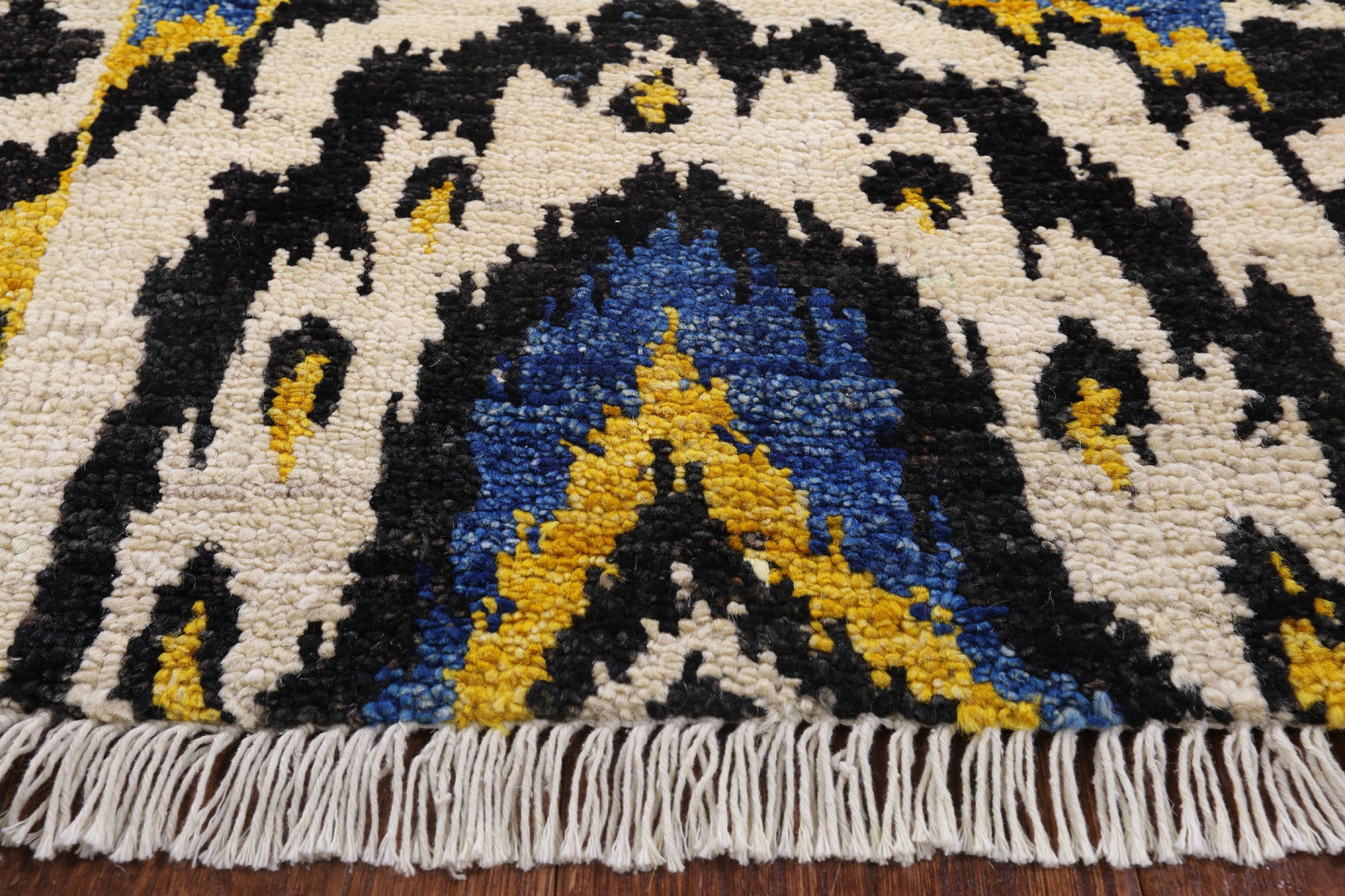 Ikat Hand Knotted Wool Area Rug - 6' 1" X 12' 1" - Golden Nile