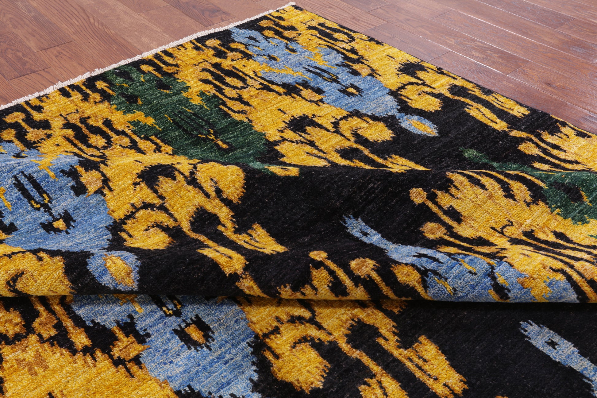 Ikat Hand Knotted Wool Area Rug - 7' 10" X 10' 0" - Golden Nile