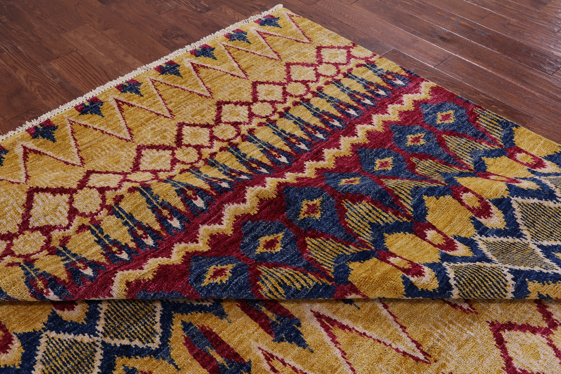 Ikat Handmade Wool Area Rug - 8' 10" X 12' 3" - Golden Nile