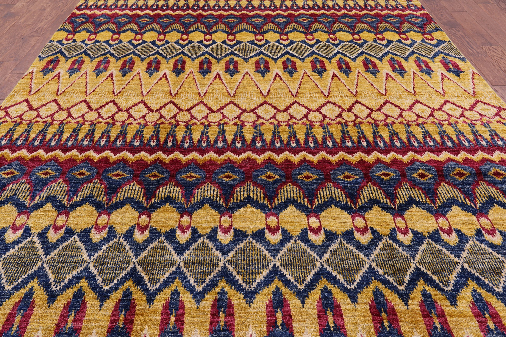 Ikat Handmade Wool Area Rug - 8' 10" X 12' 3" - Golden Nile