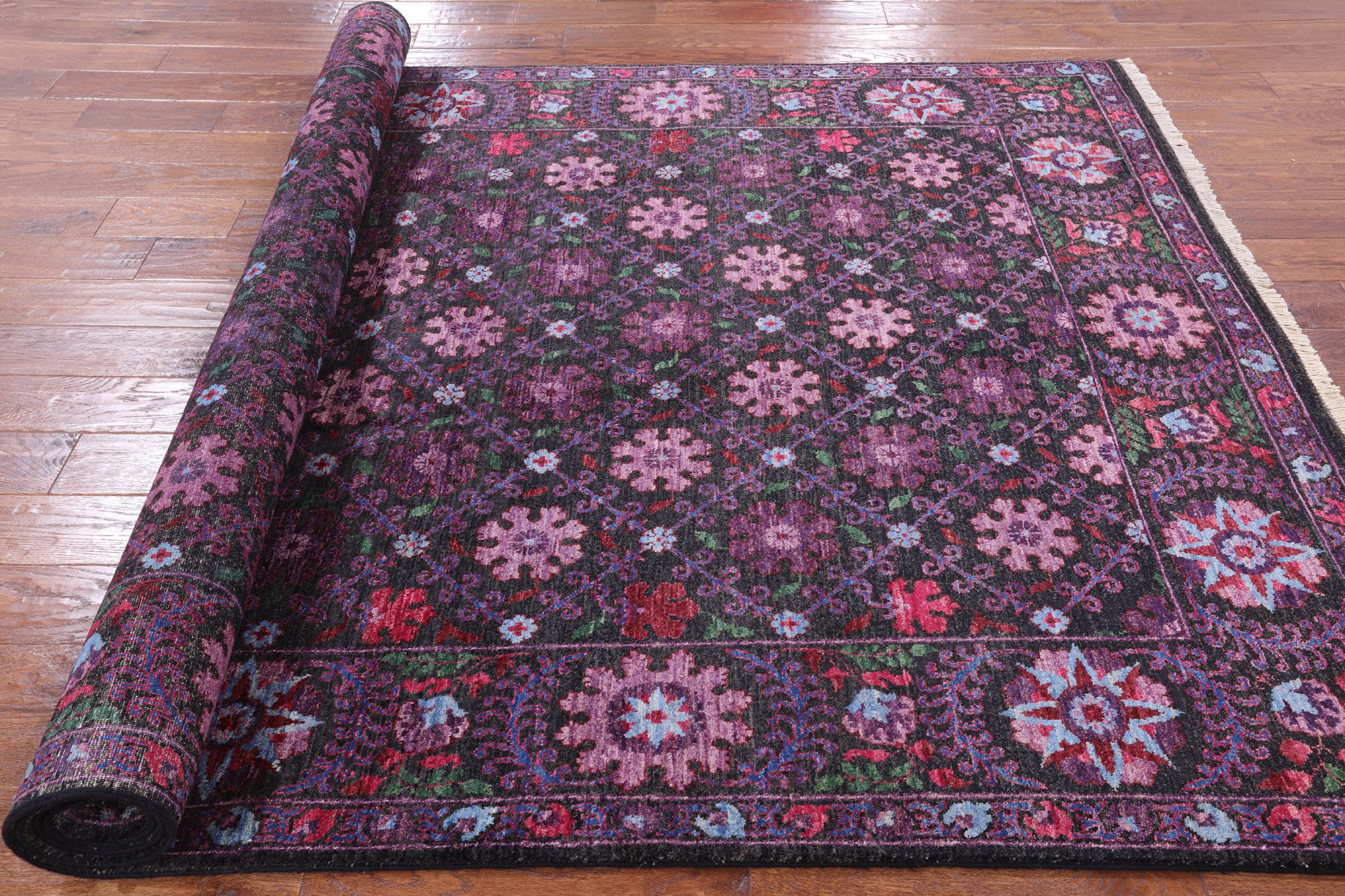Black William Morris Hand Knotted Wool Area Rug - 6' 2" X 9' 7" - Golden Nile