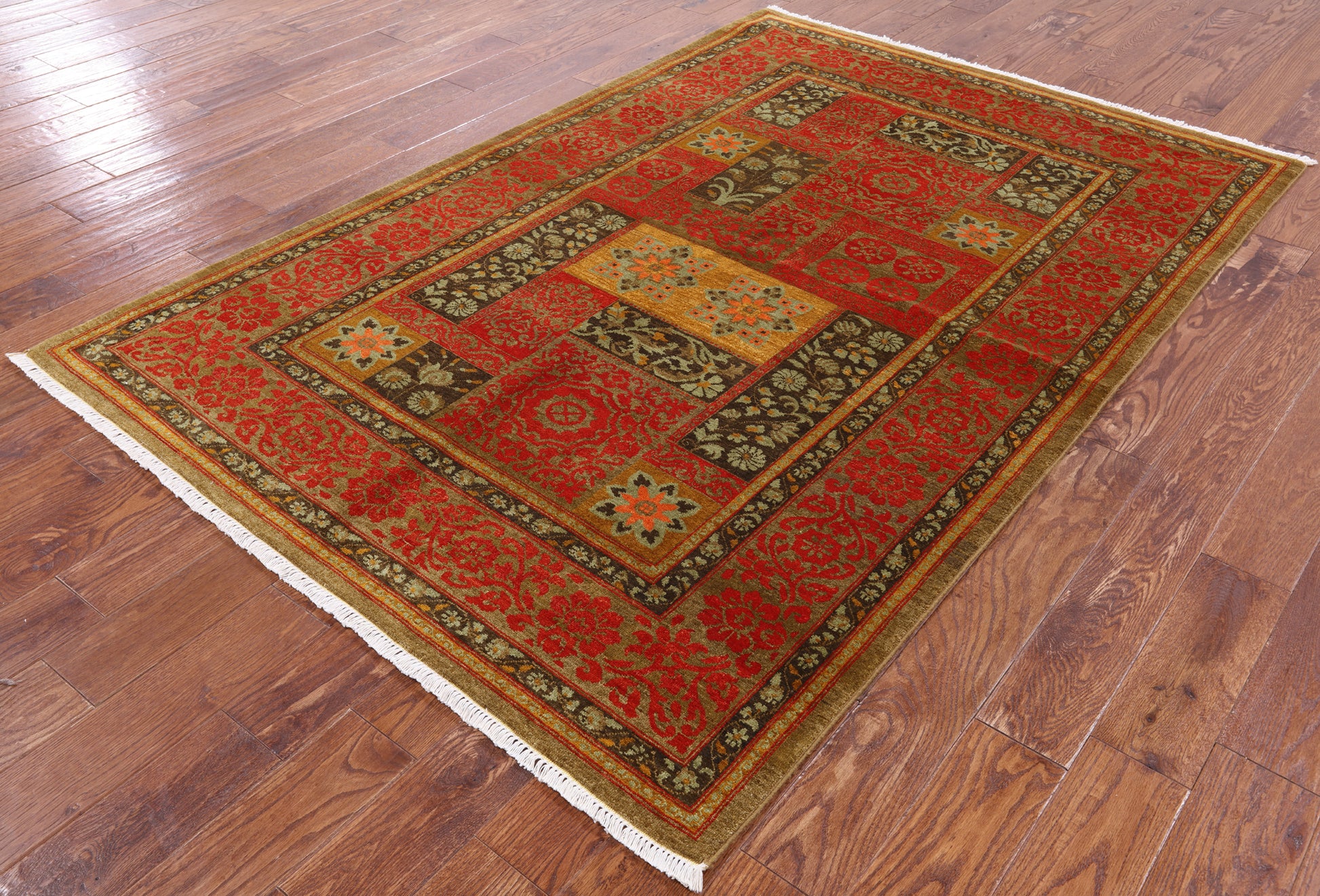 William Morris Hand Knotted Wool Area Rug - 5' 2" X 7' 8" - Golden Nile