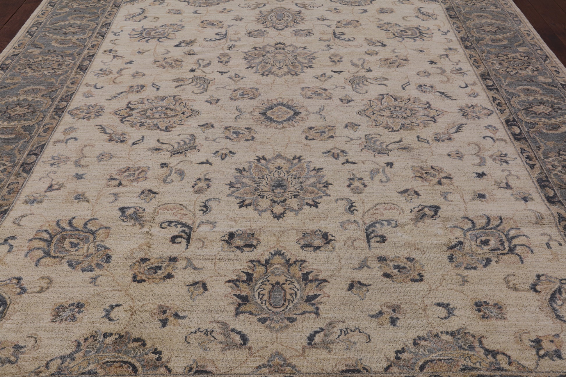 Ivory Peshawar Handmade Wool Rug - 8' 4" X 9' 10" - Golden Nile