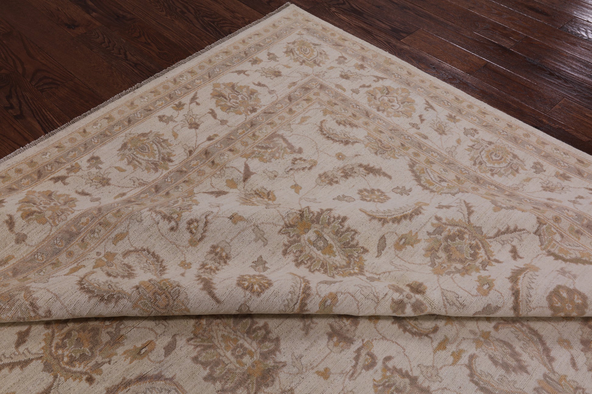 Ivory Peshawar Handmade Wool Rug - 8' 9" X 12' 2" - Golden Nile