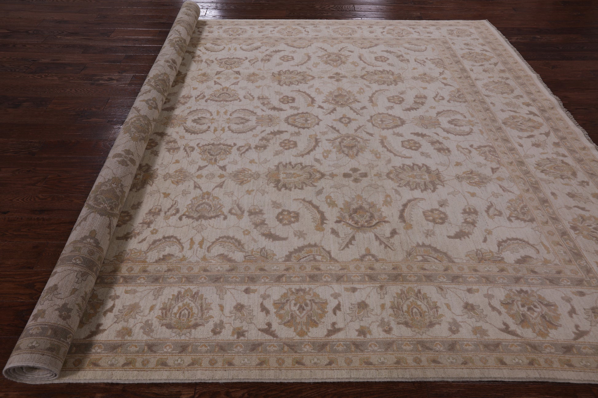Ivory Peshawar Handmade Wool Rug - 8' 9" X 12' 2" - Golden Nile