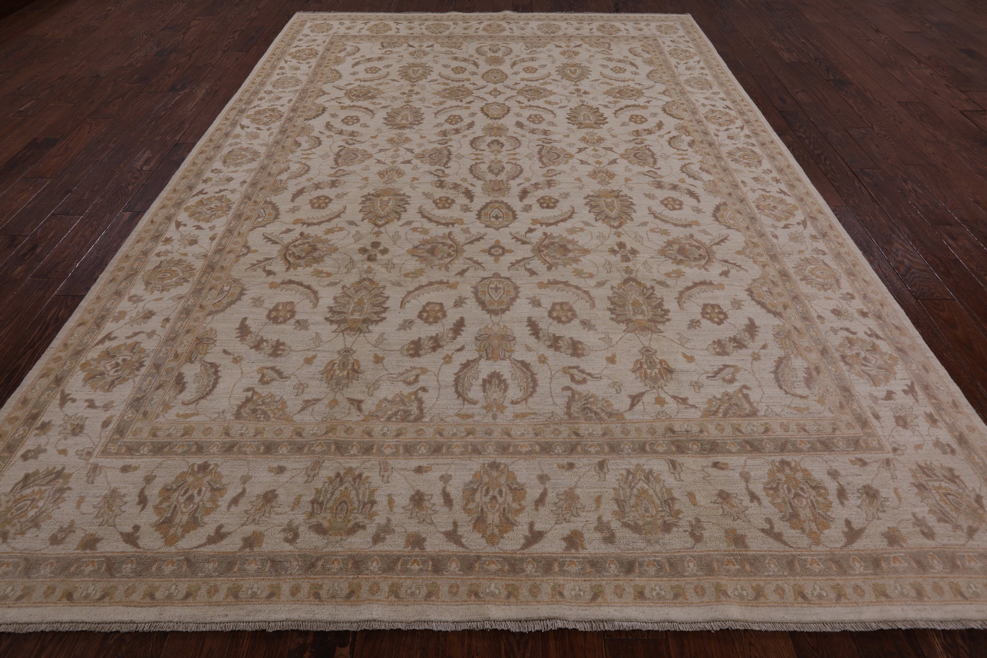 Ivory Peshawar Handmade Wool Rug - 8' 9" X 12' 2" - Golden Nile