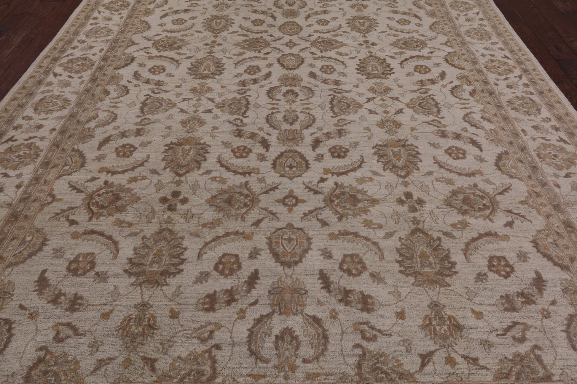 Ivory Peshawar Handmade Wool Rug - 8' 9" X 12' 2" - Golden Nile