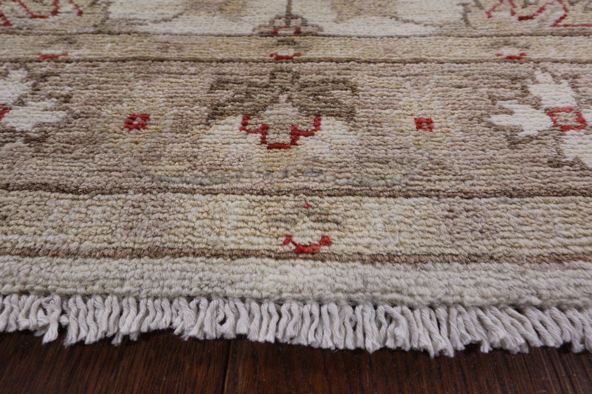 Ivory Peshawar Handmade Wool Runner Rug - 2' 6" X 9' 6" - Golden Nile