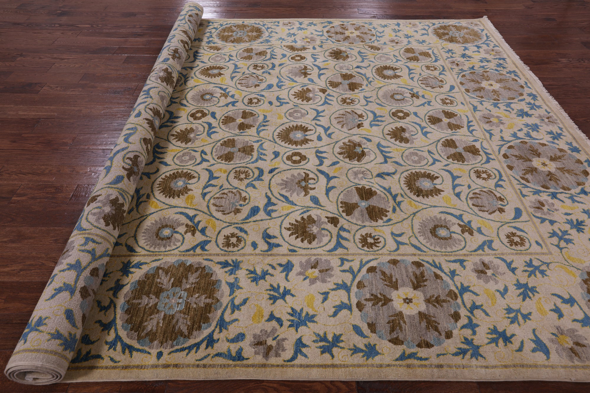 Ivory William Morris Handmade Wool Rug - 9' 1" X 12' 1" - Golden Nile
