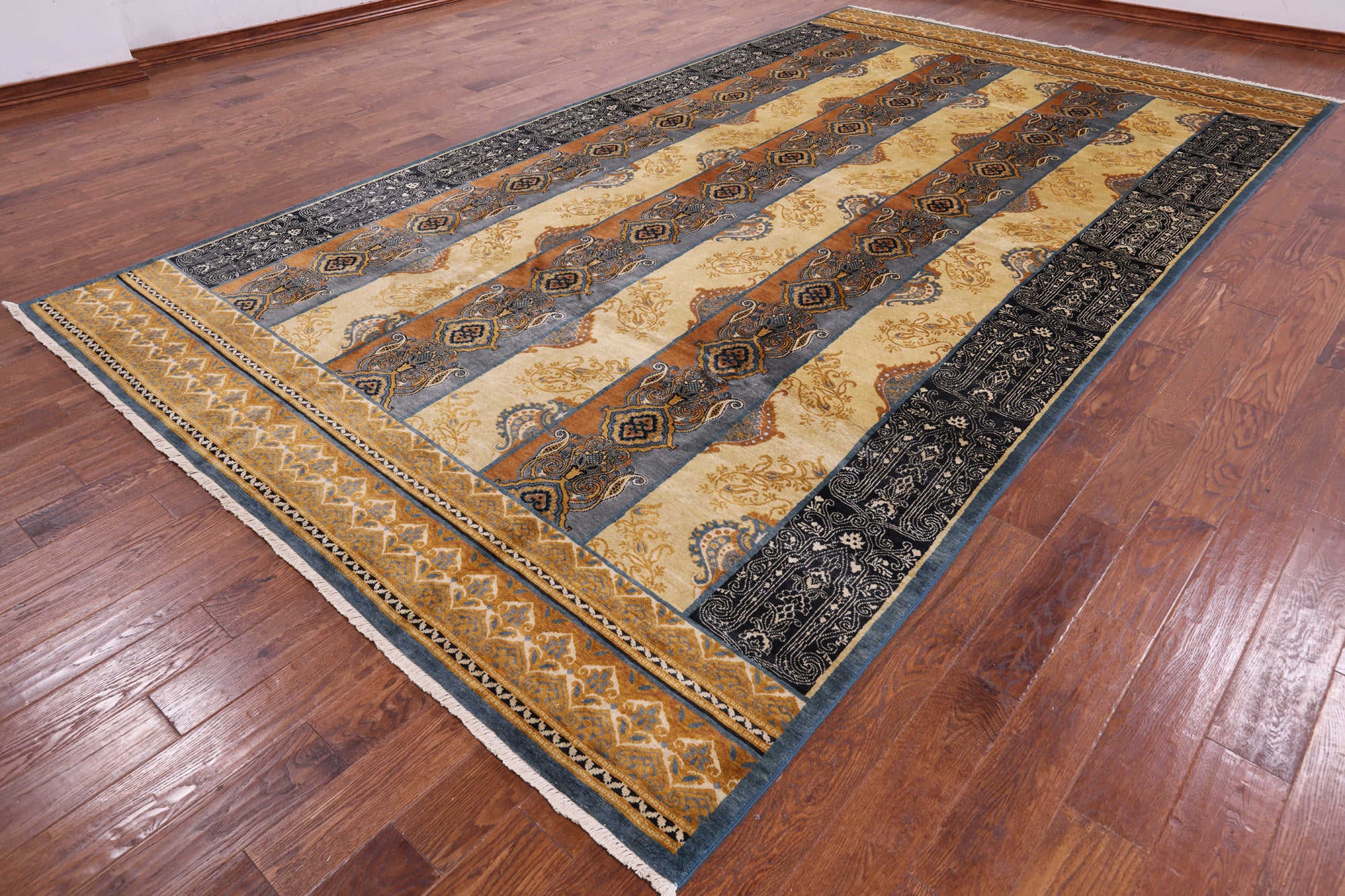 William Morris Hand Knotted Wool Rug - 8' 1" X 14' 5" - Golden Nile