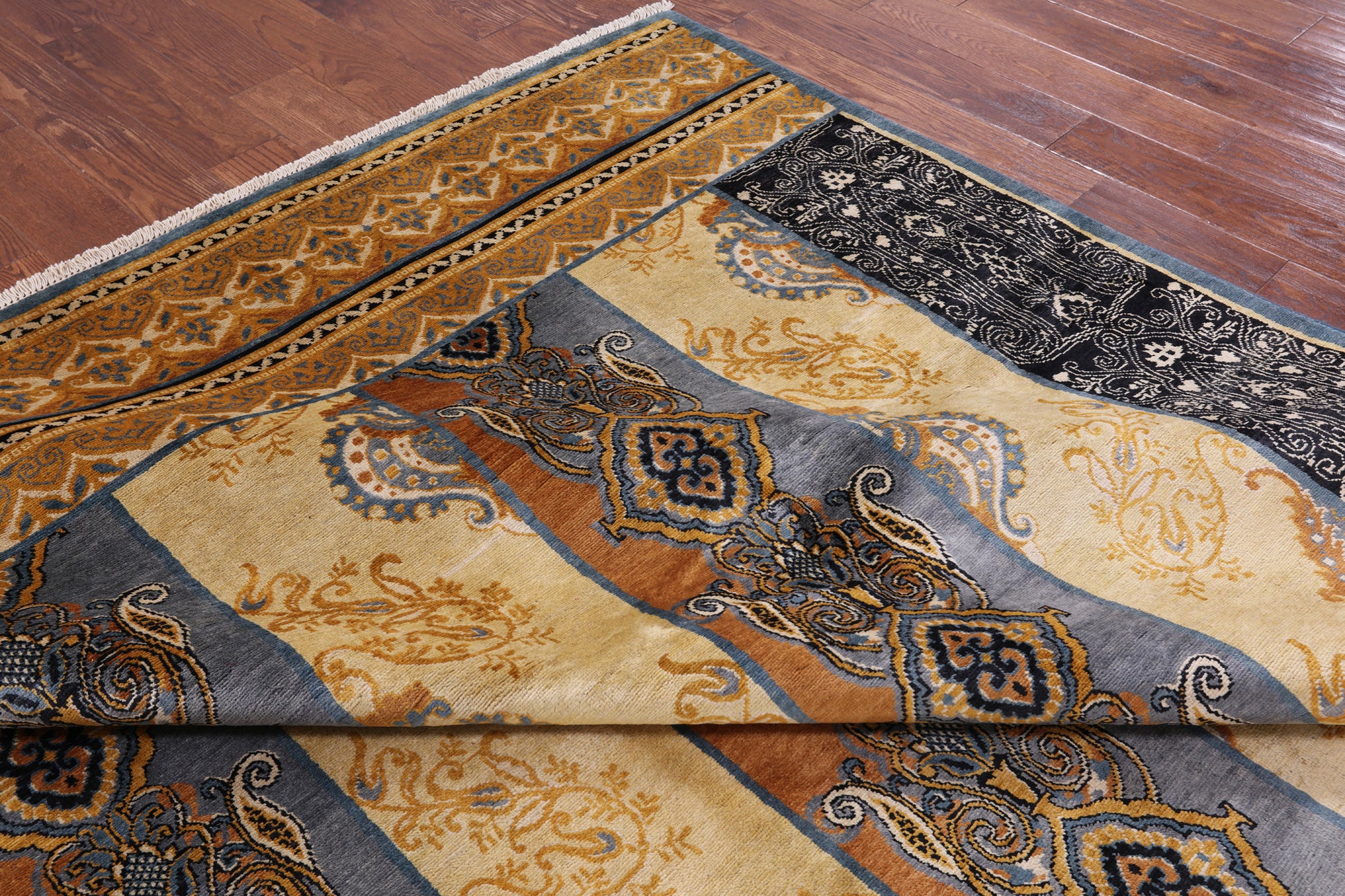 William Morris Hand Knotted Wool Rug - 8' 1" X 14' 5" - Golden Nile
