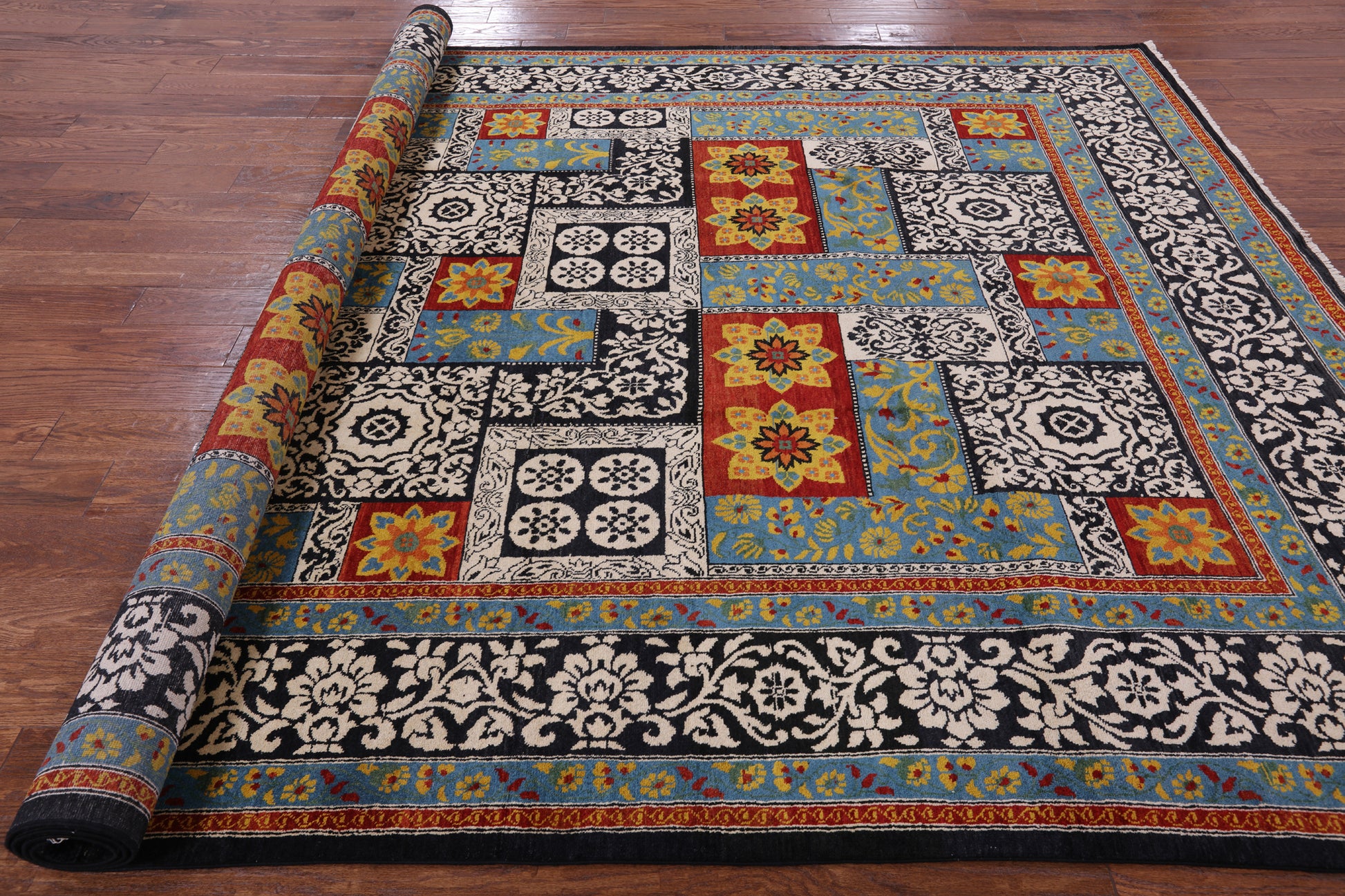 Black William Morris Handmade Wool Area Rug - 7' 11" X 10' 7" - Golden Nile
