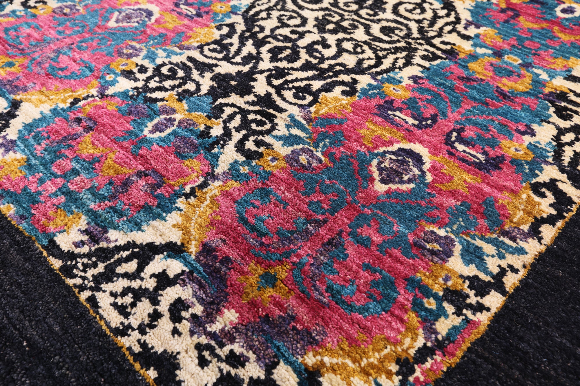 William Morris Hand Knotted Wool Rug - 8' 0" X 10' 0" - Golden Nile