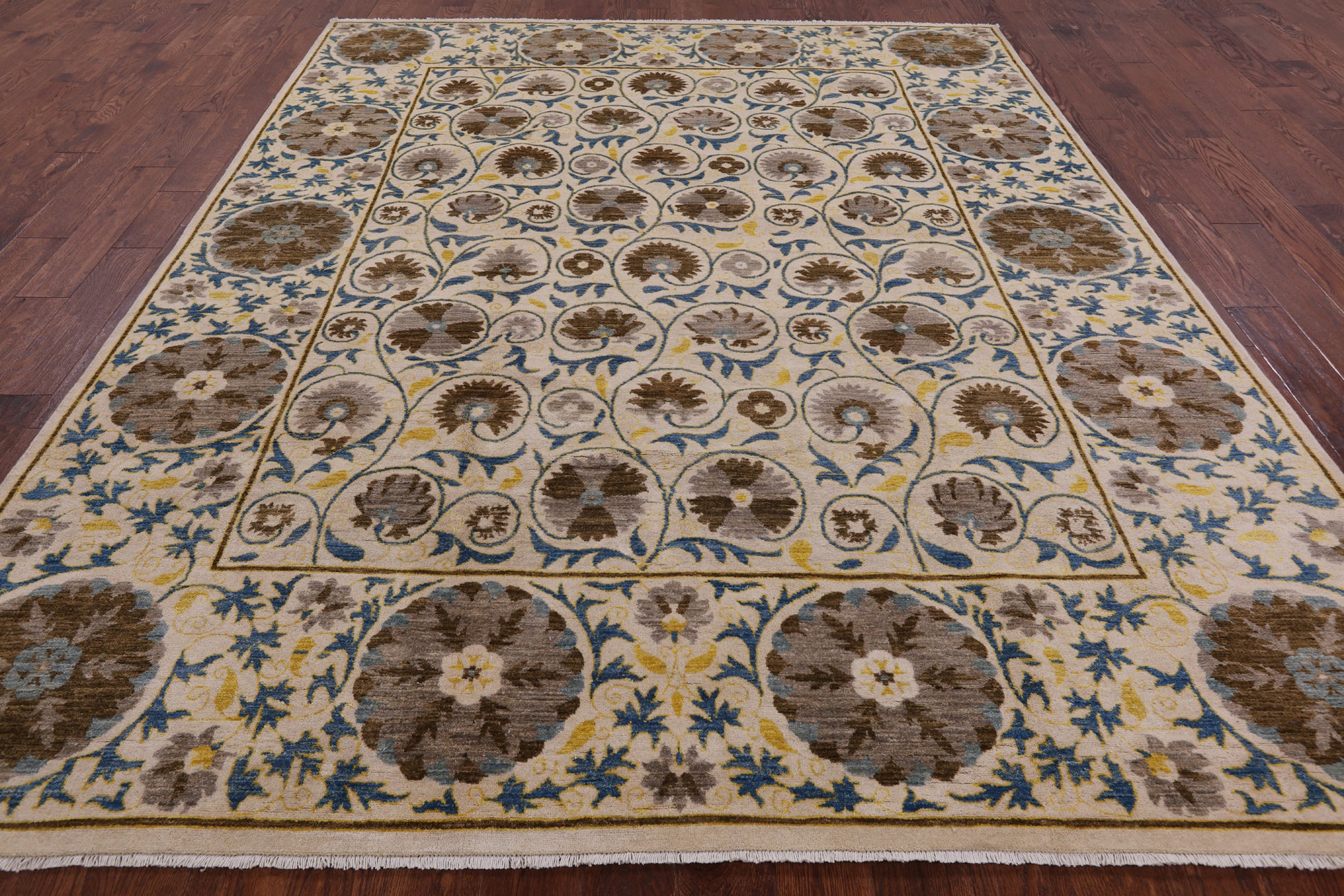 Ivory William Morris Handmade Wool Rug - 8' 1" X 10' 1" - Golden Nile