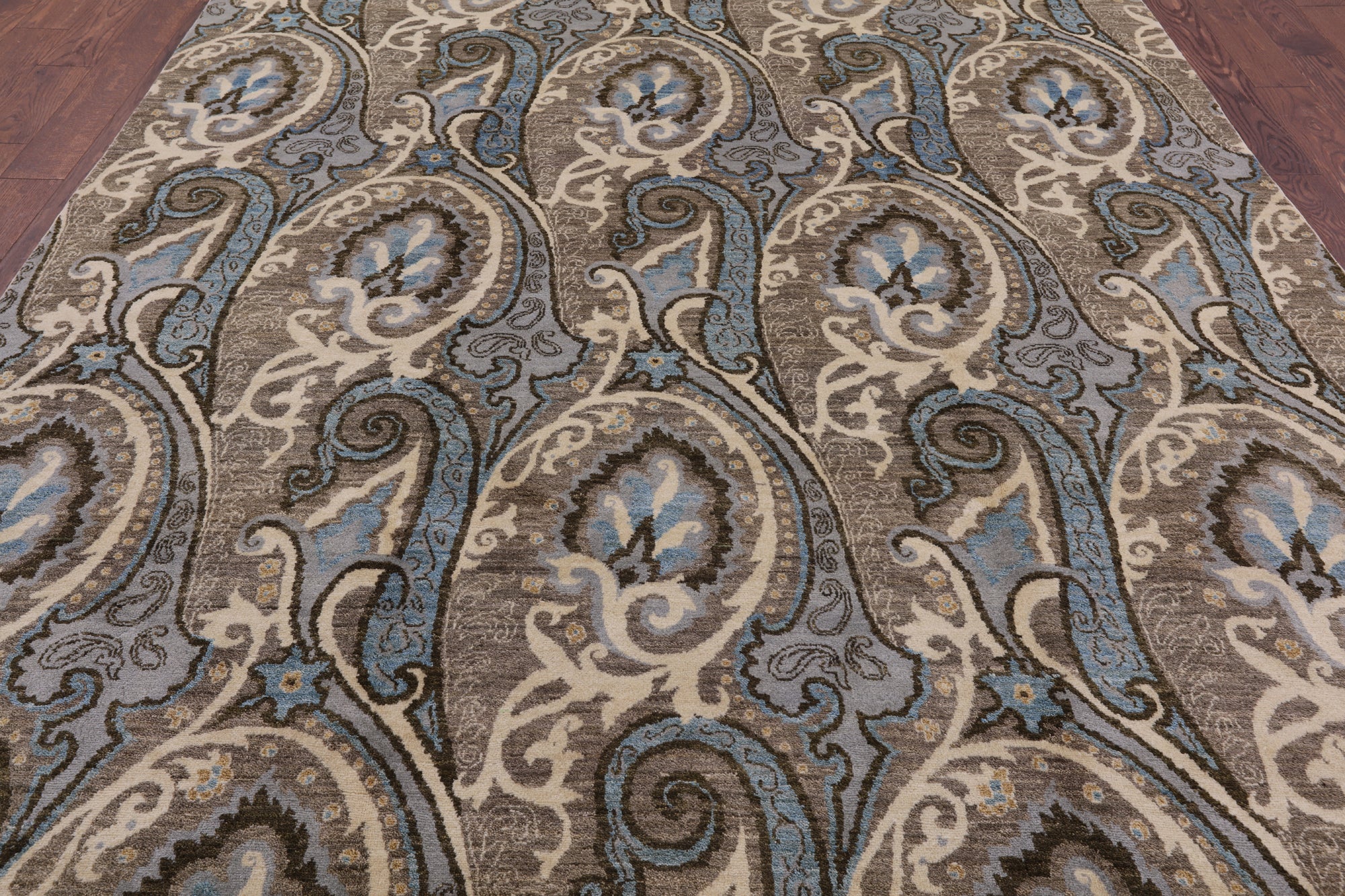 William Morris Hand Knotted Wool Rug - 7' 11" X 10' 7" - Golden Nile