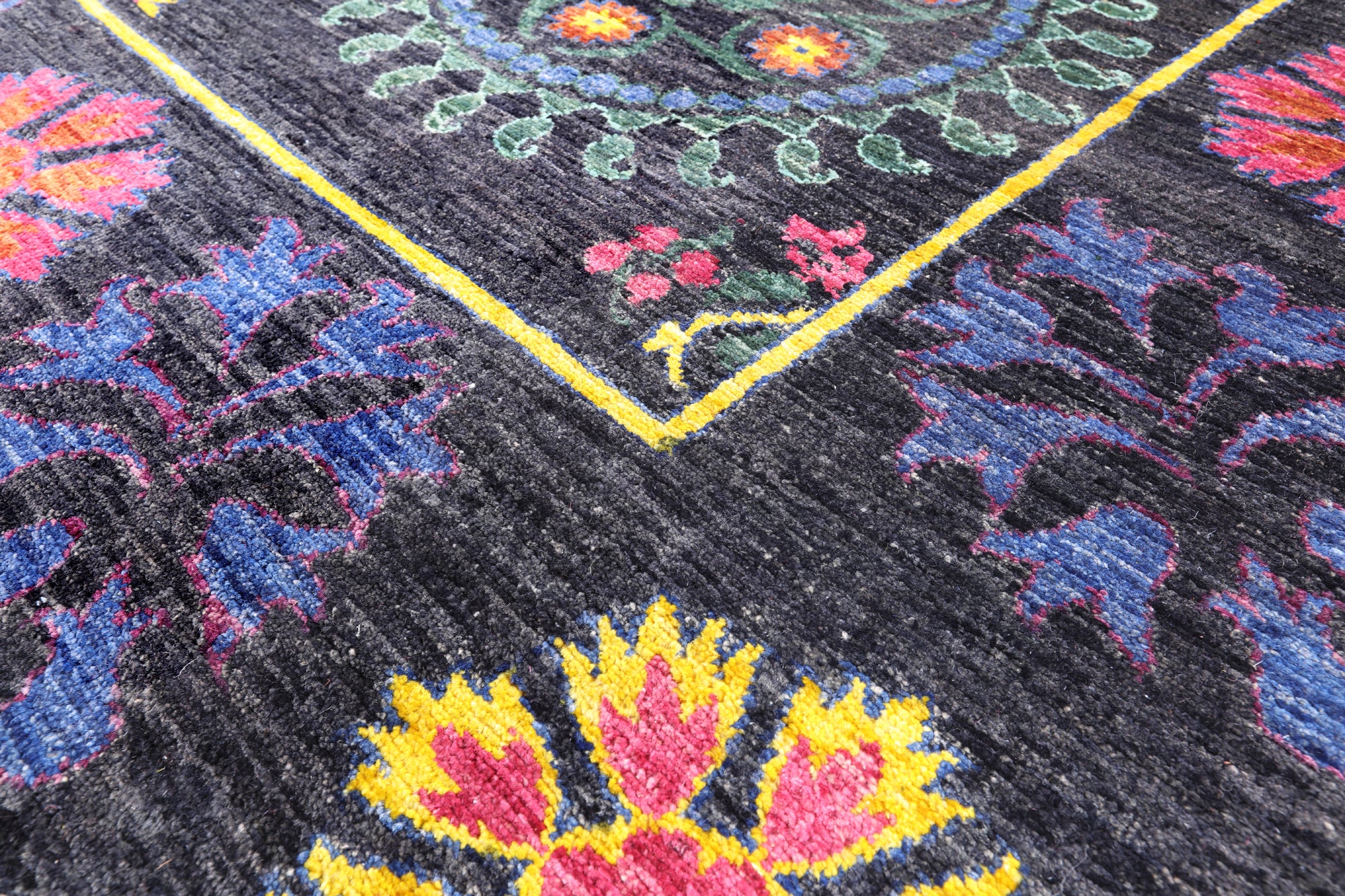 Black William Morris Hand Knotted Wool Rug - 6' 2" X 7' 10" - Golden Nile