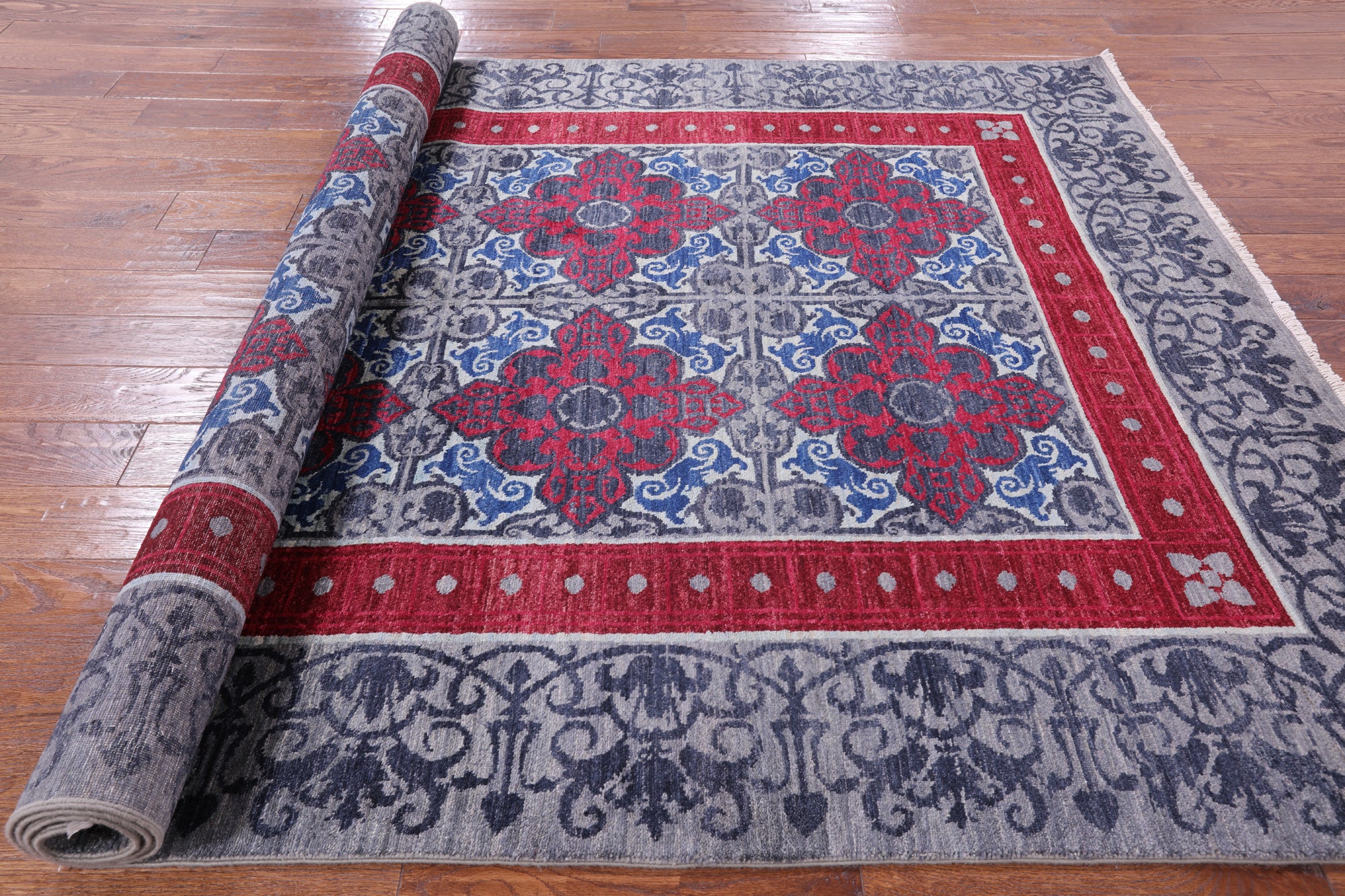 Grey William Morris Handmade Wool Rug - 6' 2" X 9' 1" - Golden Nile