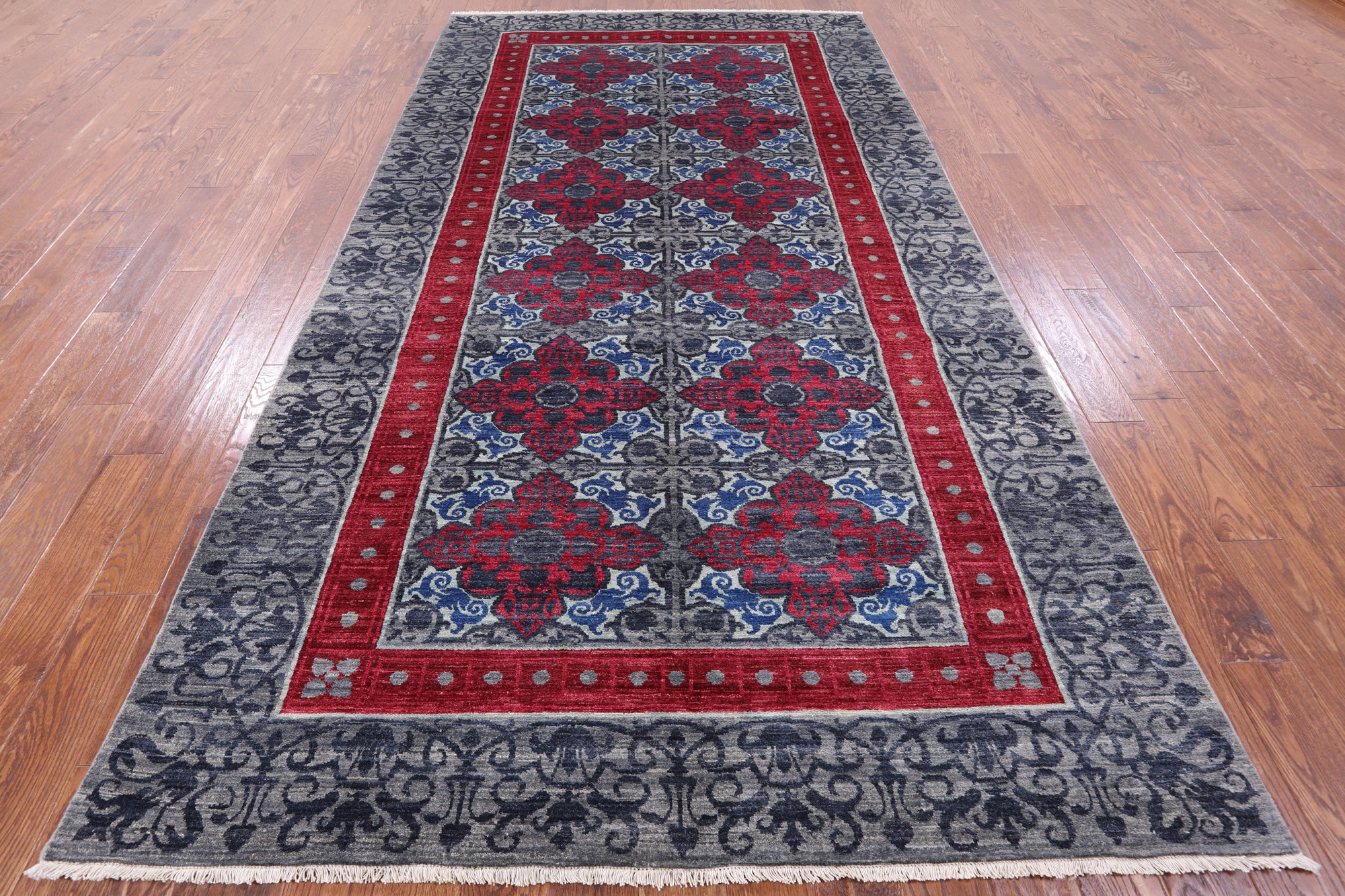 Grey William Morris Hand Knotted Wool Rug - 6' 0" X 11' 2" - Golden Nile