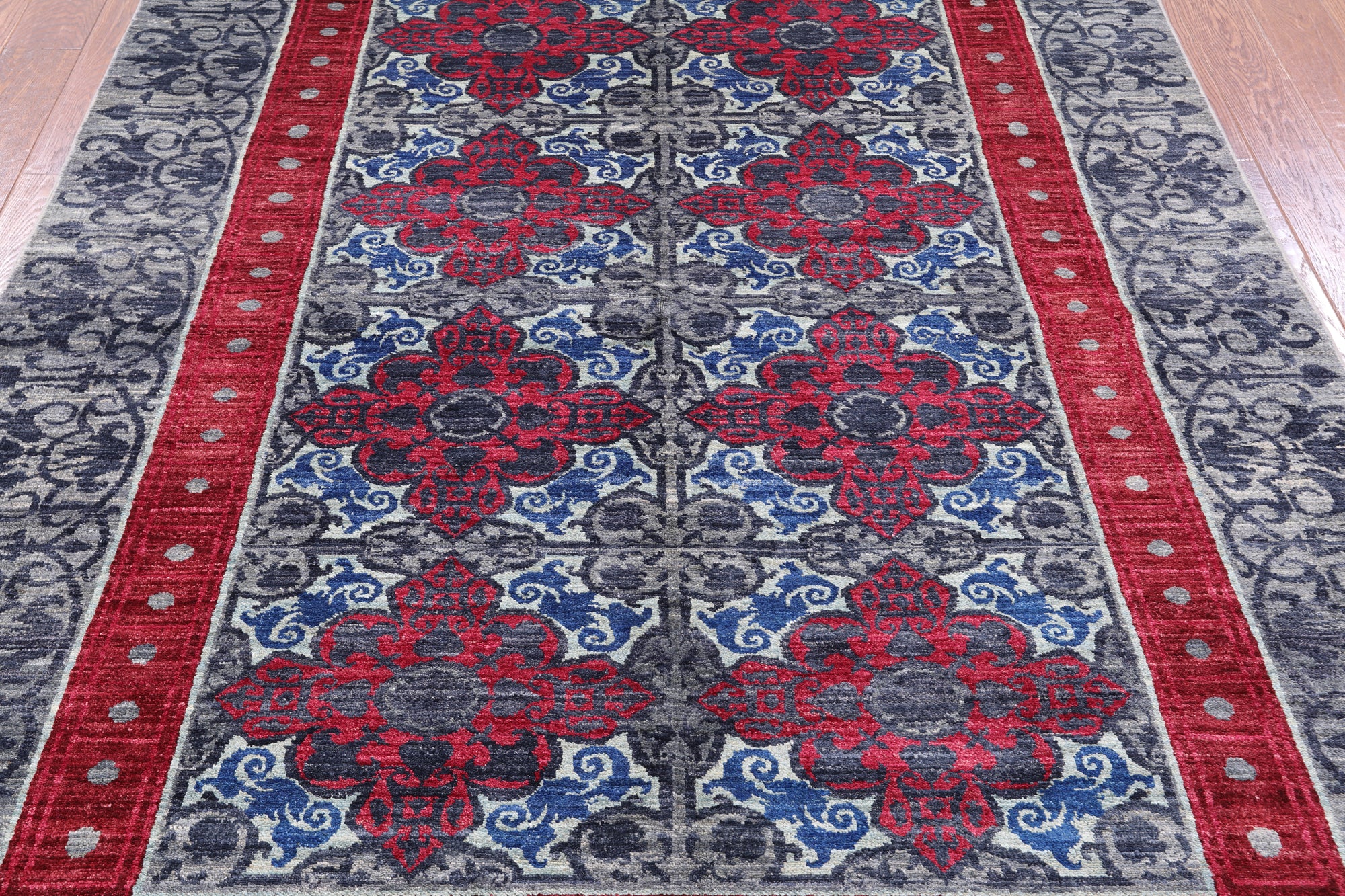 Grey William Morris Hand Knotted Wool Rug - 6' 0" X 11' 2" - Golden Nile