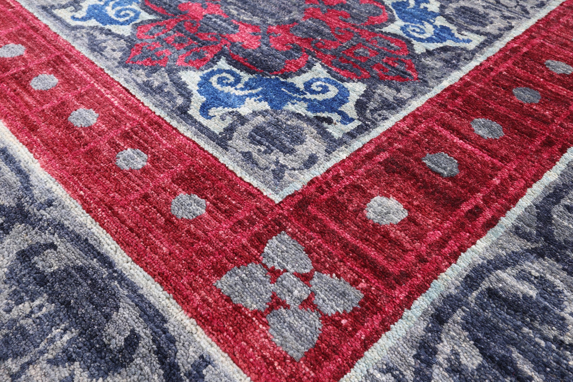 Grey William Morris Hand Knotted Wool Rug - 6' 0" X 11' 2" - Golden Nile