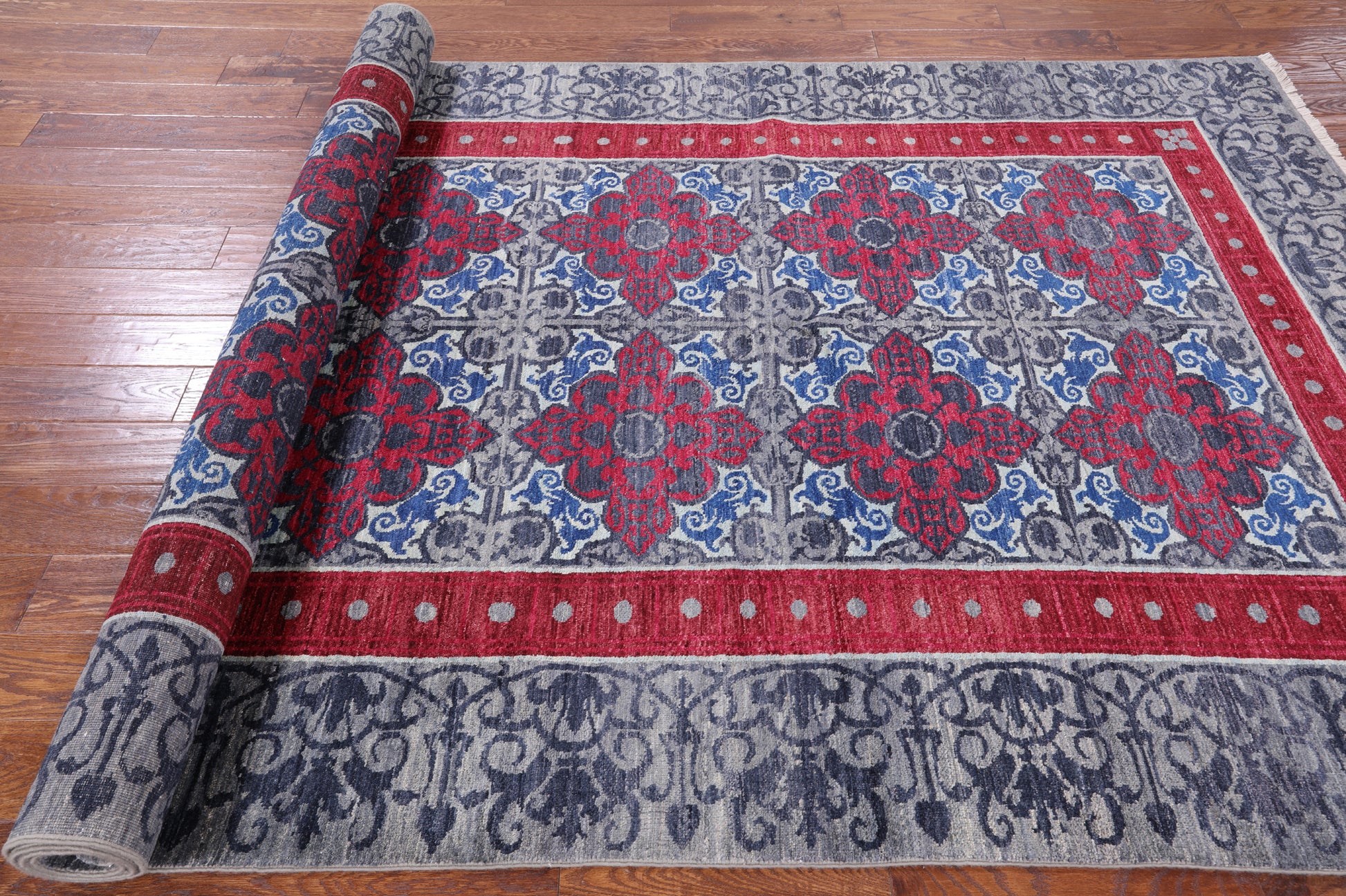Grey William Morris Hand Knotted Wool Rug - 6' 0" X 11' 2" - Golden Nile