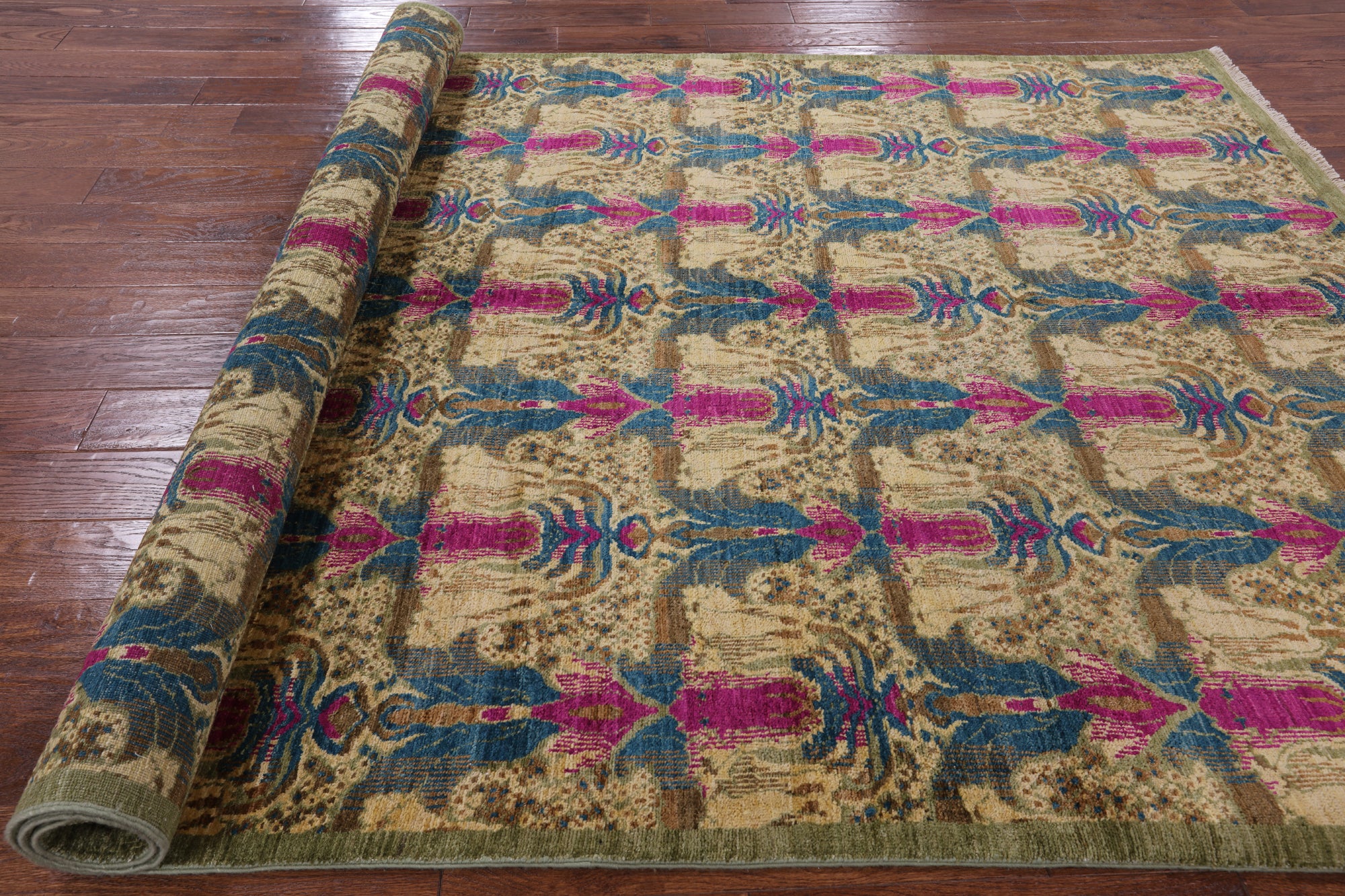 Green William Morris Handmade Wool Area Rug - 6' 0" X 8' 7" - Golden Nile