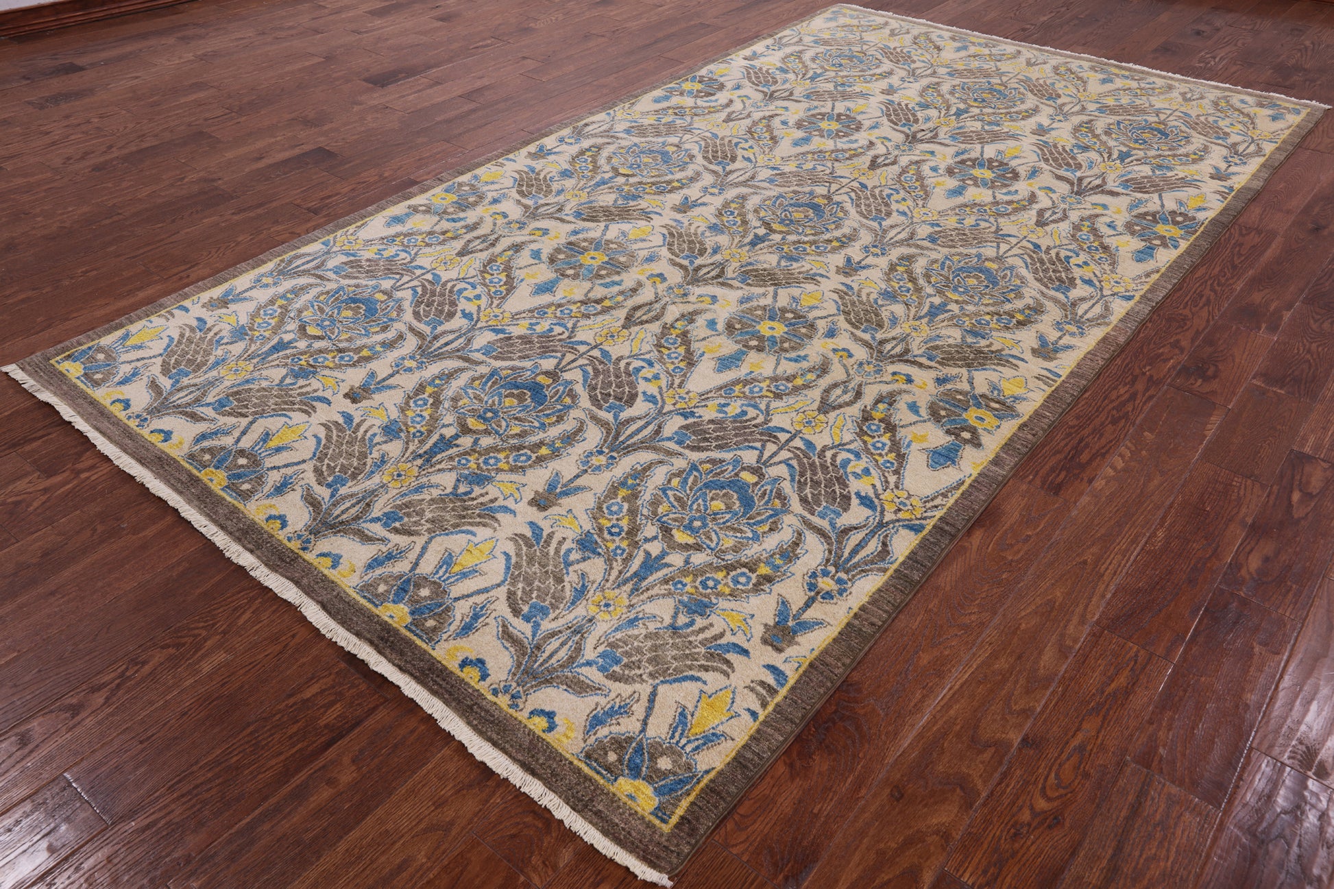 William Morris Handmade Wool Area Rug - 6' 0" X 11' 2" - Golden Nile