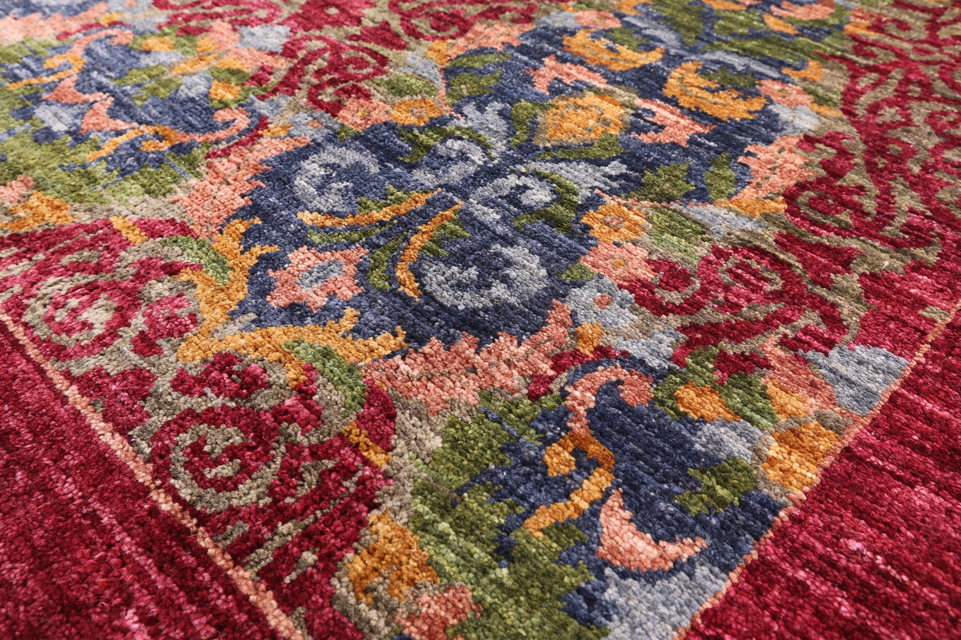 Red William Morris Handmade Wool Rug - 5' 8" X 9' 2" - Golden Nile