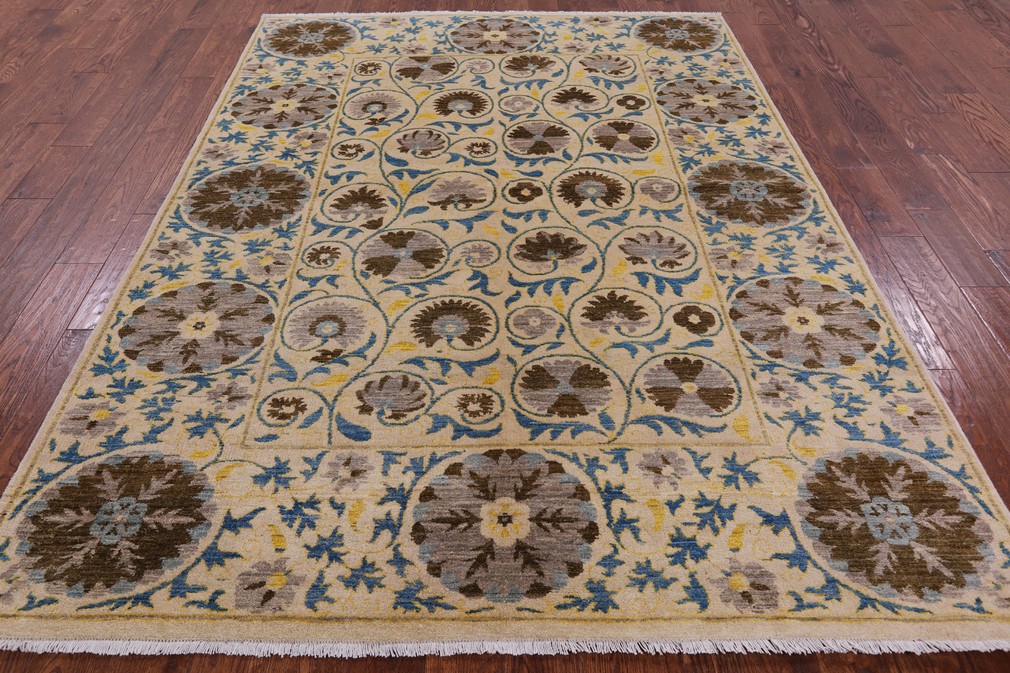 Ivory William Morris Hand Knotted Wool Rug - 6' 3" X 8' 5" - Golden Nile