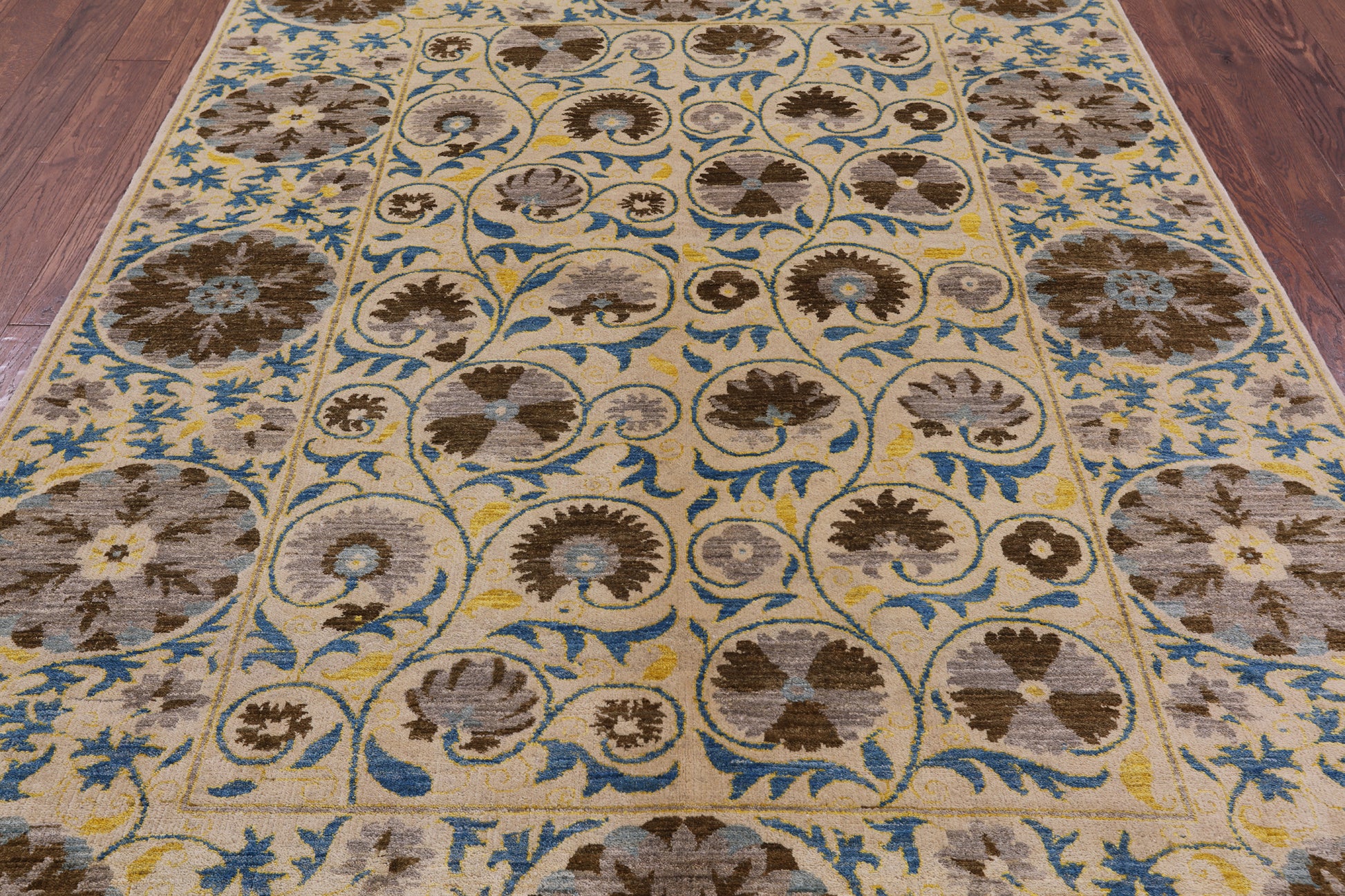 Ivory William Morris Hand Knotted Wool Rug - 6' 3" X 8' 5" - Golden Nile