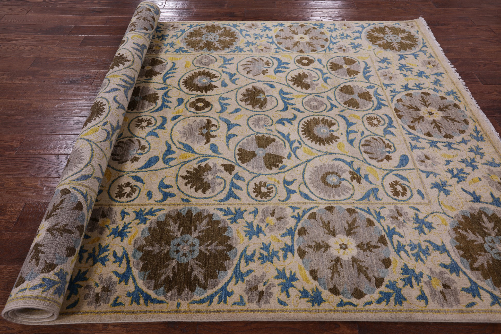 Ivory William Morris Hand Knotted Wool Rug - 6' 3" X 8' 5" - Golden Nile