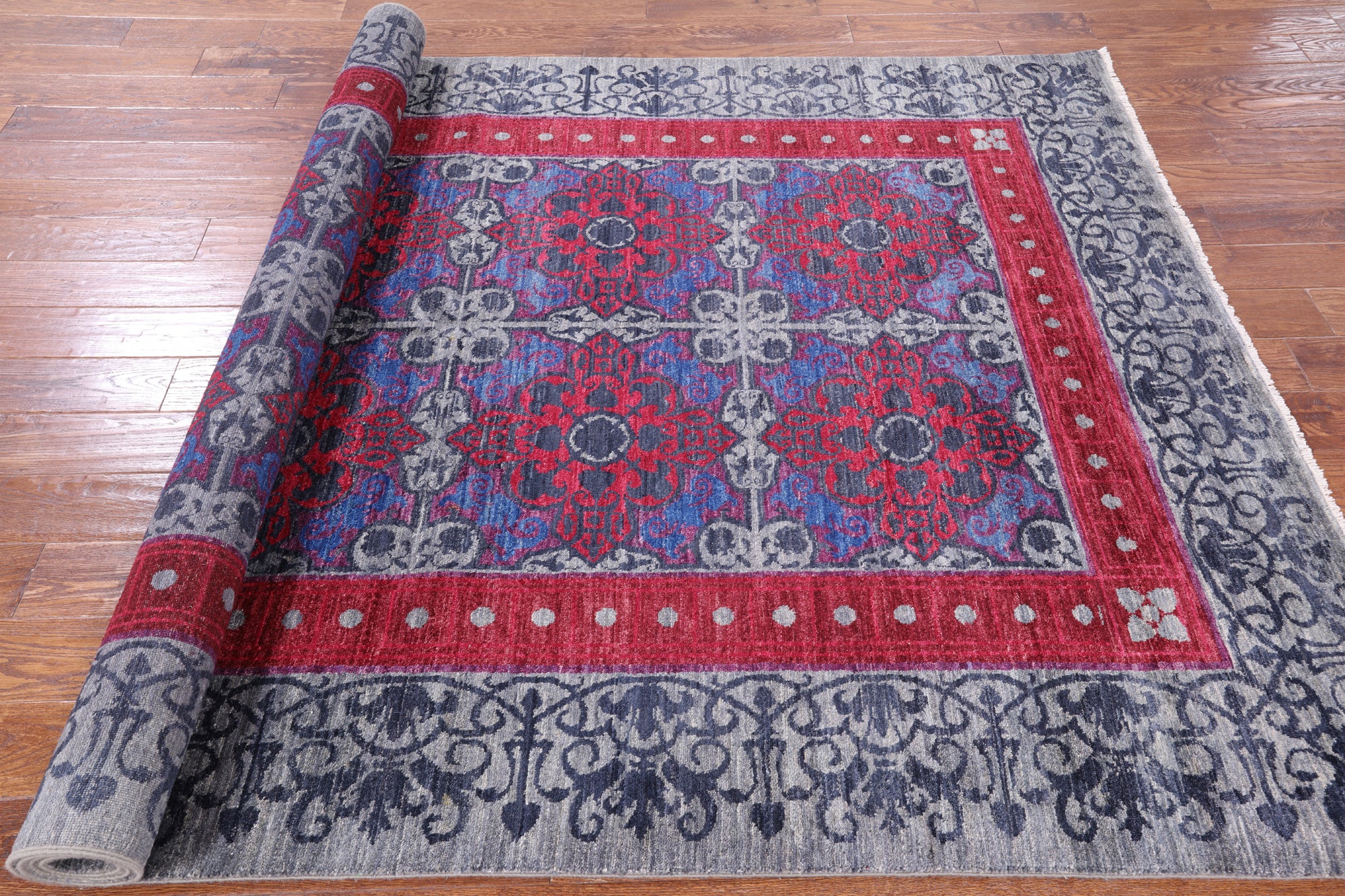 Grey William Morris Hand Knotted Wool Rug - 6' 0" X 9' 1" - Golden Nile