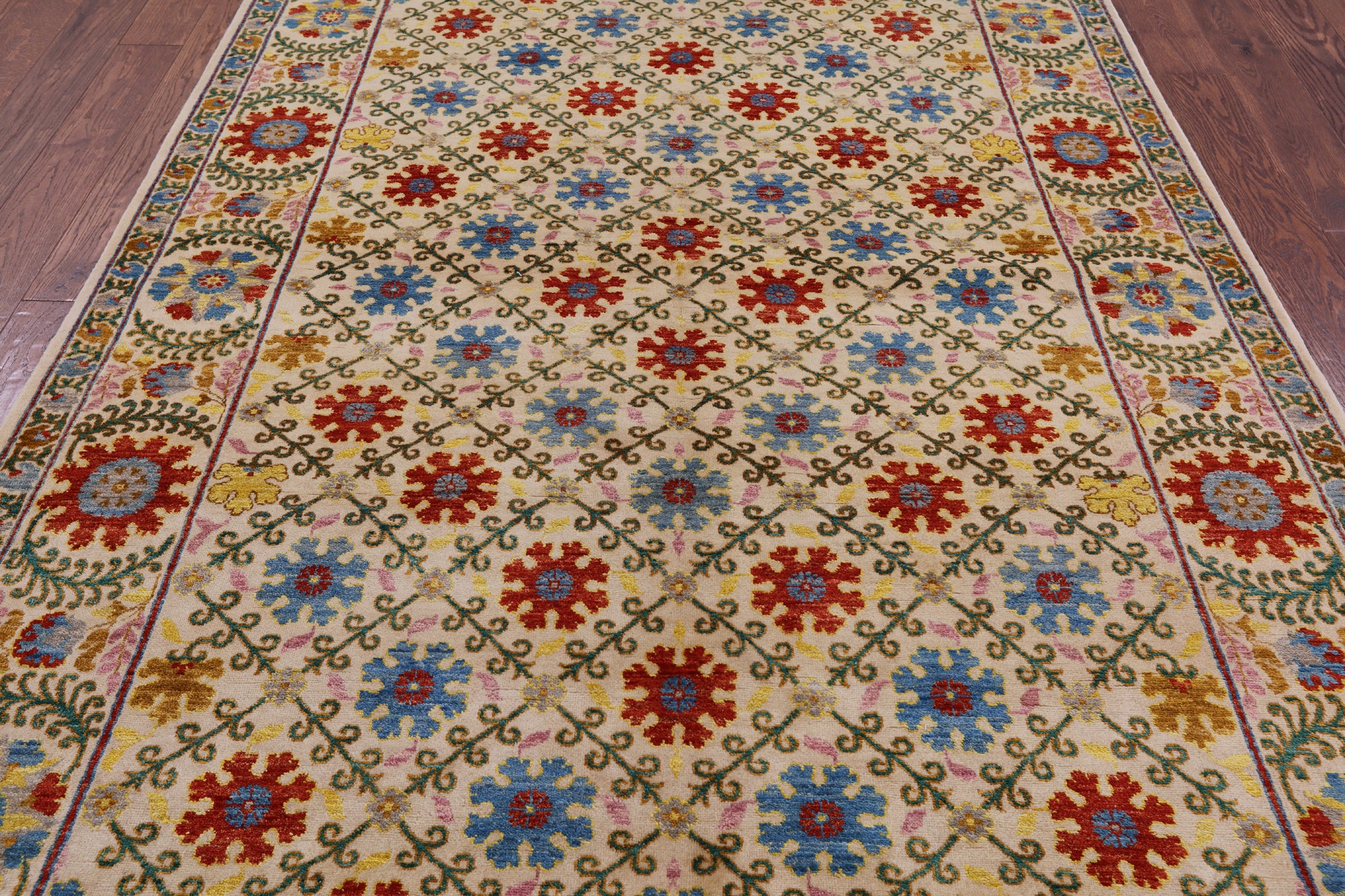 Ivory William Morris Hand Knotted Wool Rug - 5' 11" X 9' 1" - Golden Nile