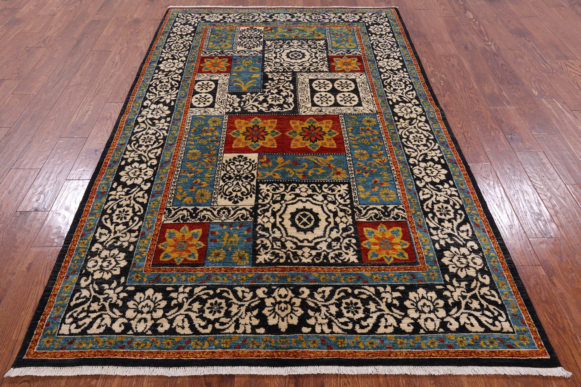 Black William Morris Handmade Wool Area Rug - 5' 3" X 7' 10" - Golden Nile