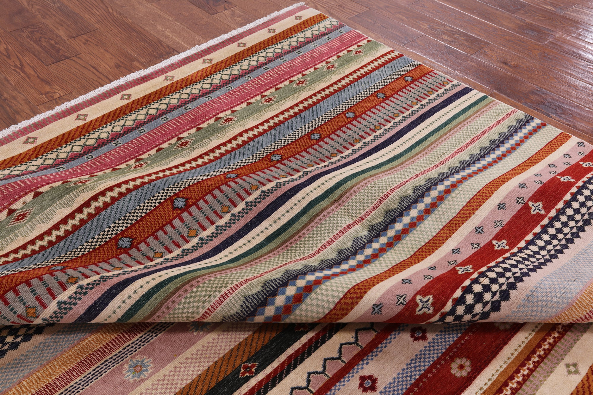 Persian Gabbeh Tribal Hand Knotted Wool Rug - 7' 11" X 9' 11" - Golden Nile