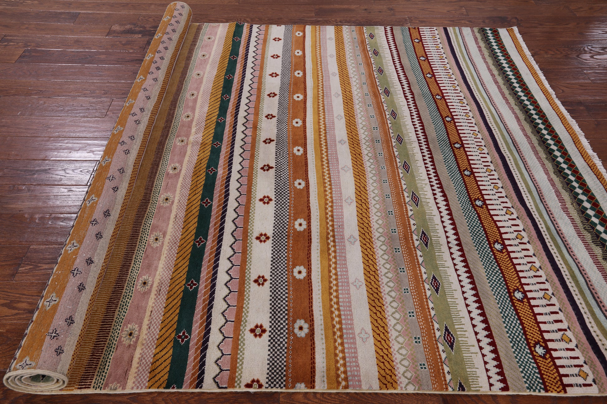 Tribal Persian Gabbeh Handmade Wool Rug - 6' 2" X 8' 11" - Golden Nile