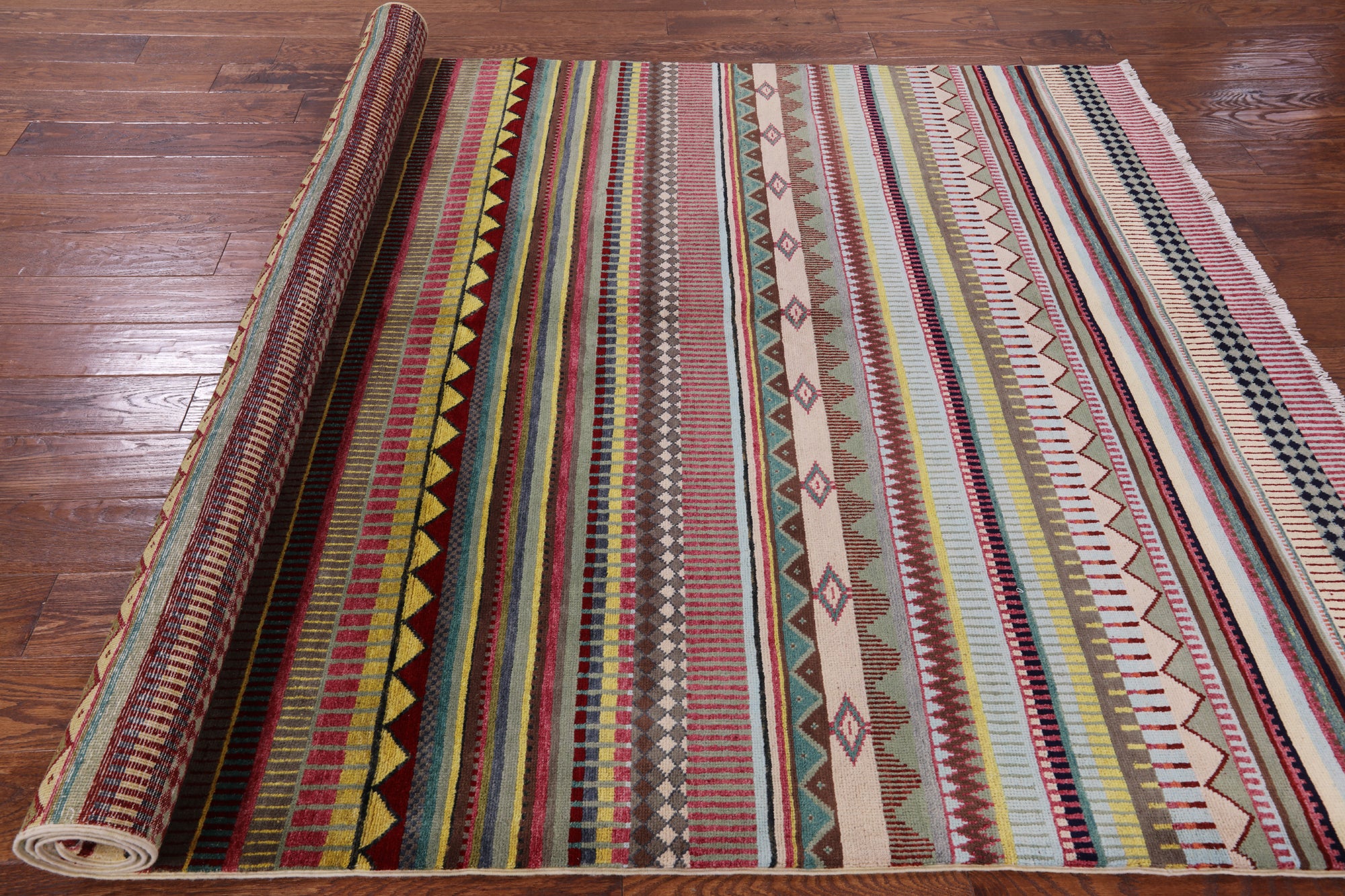 Tribal Persian Gabbeh Handmade Wool Rug - 6' 0" X 9' 1" - Golden Nile