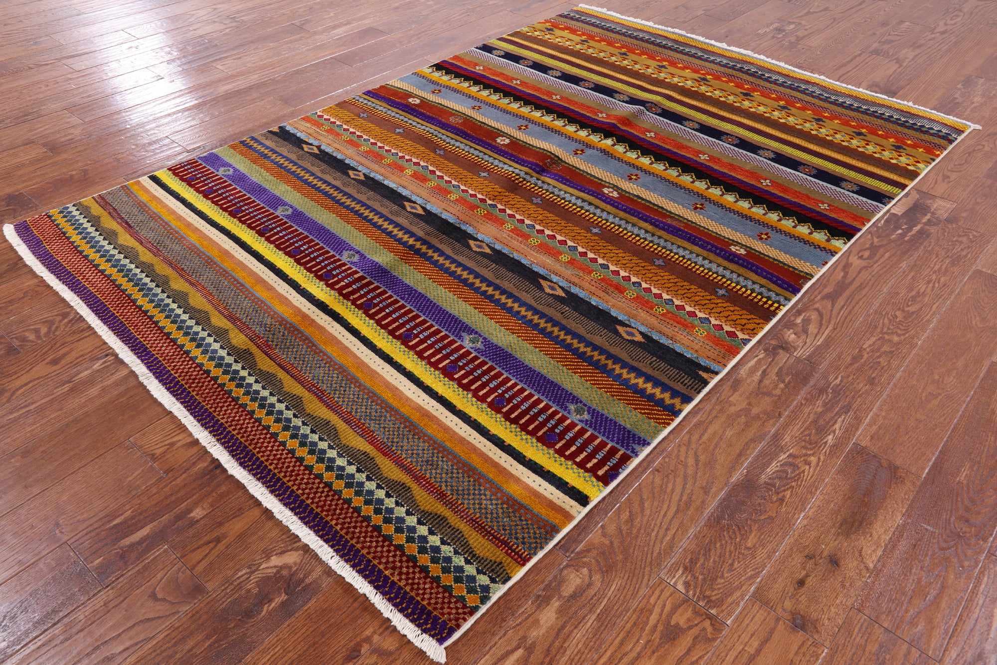 Persian Gabbeh Handmade Wool Rug - 5' 2" X 7' 9" - Golden Nile