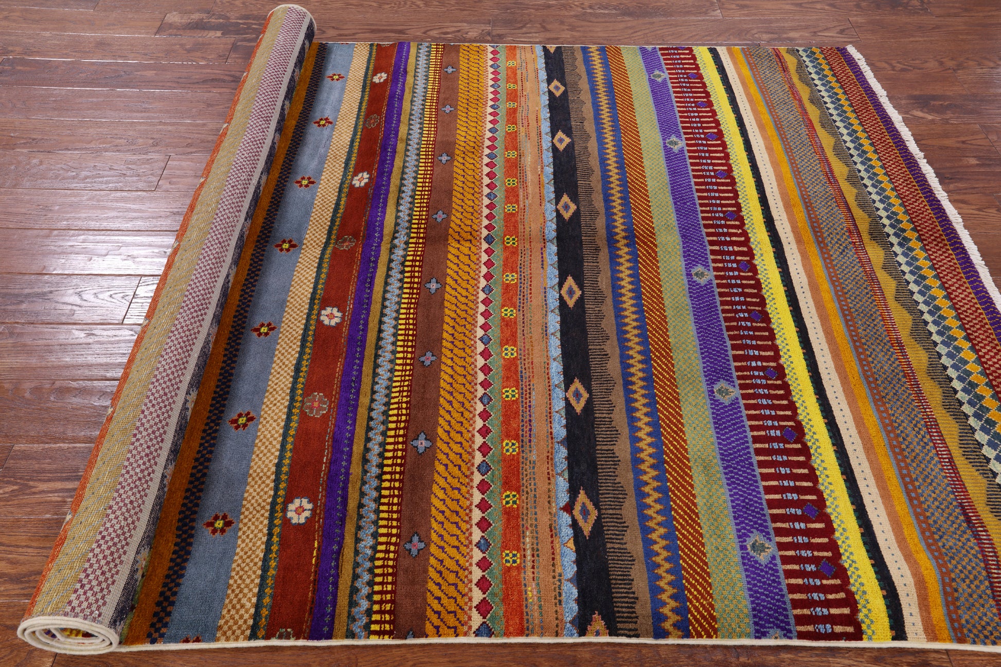 Persian Gabbeh Handmade Wool Rug - 5' 2" X 7' 9" - Golden Nile