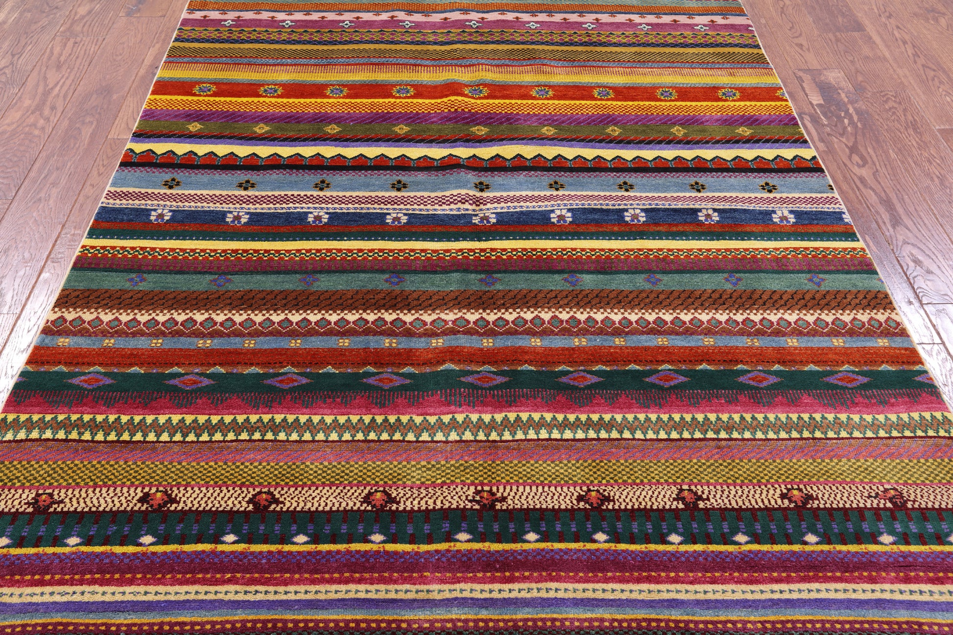 Tribal Gabbeh Hand Knotted Wool Rug - 5' 1" X 7' 6" - Golden Nile